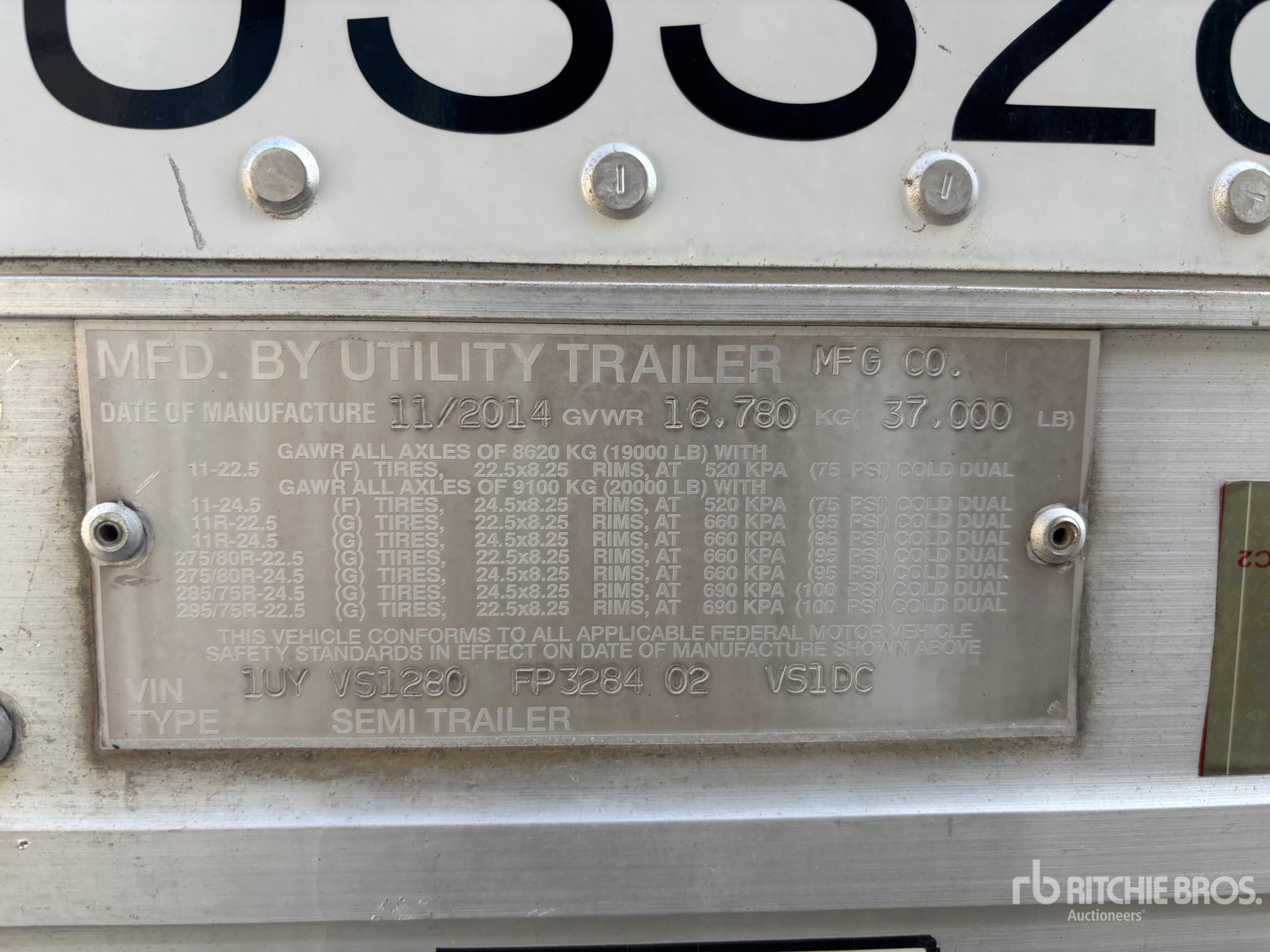 2015 Utility 28 FT S/A