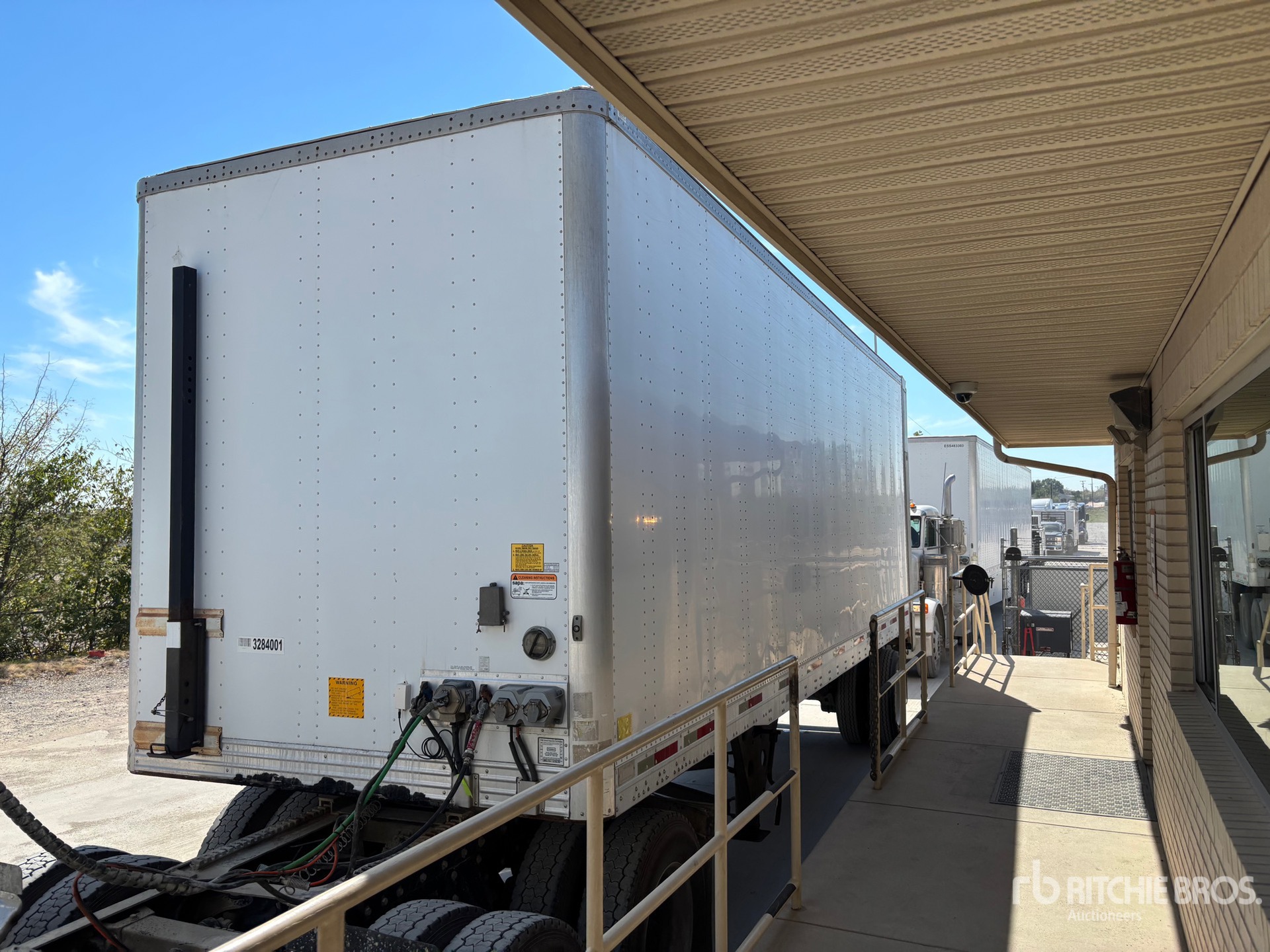 2015 Utility 28 FT S/A