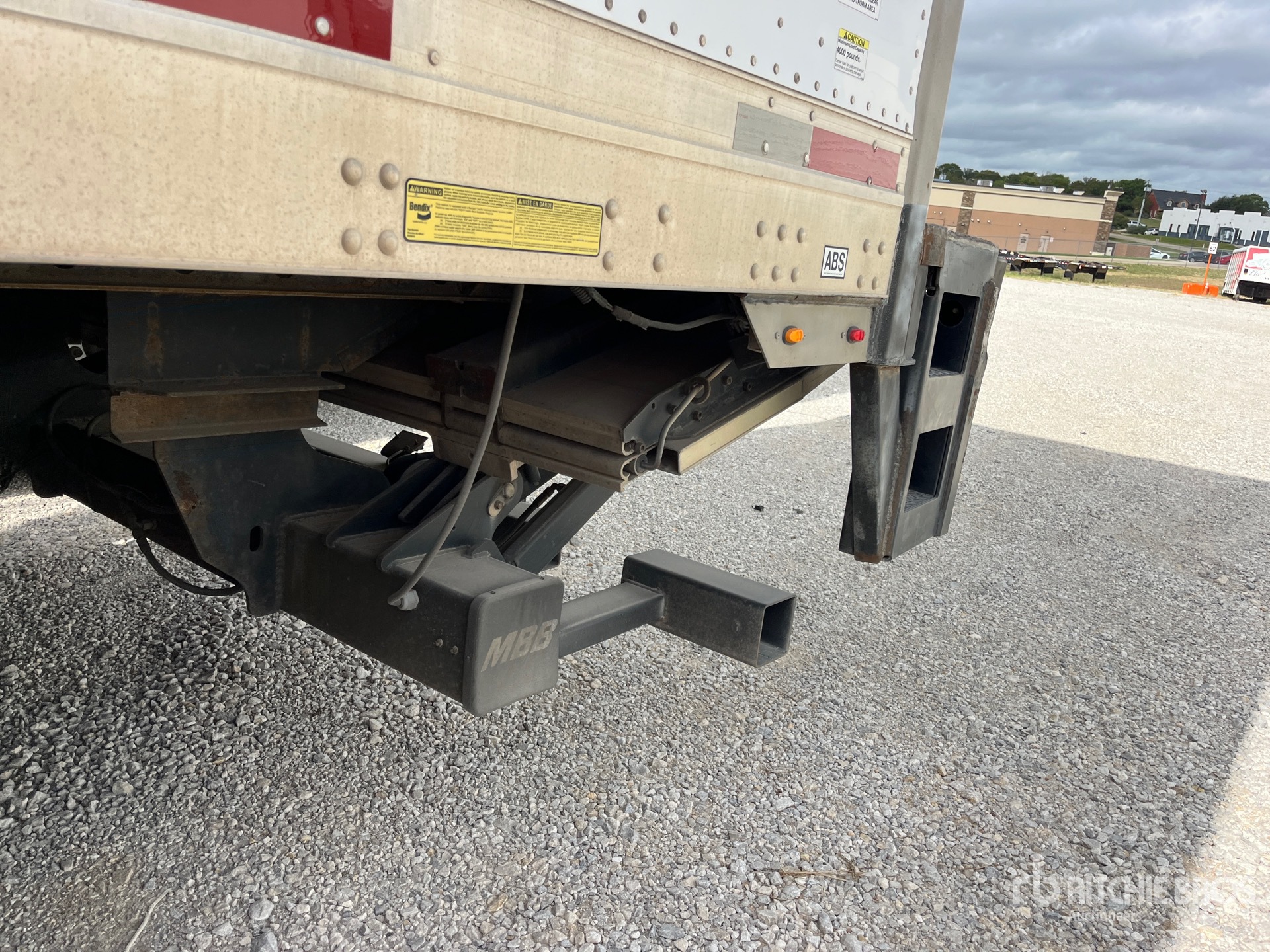 2013 Utility 36 FT T/A