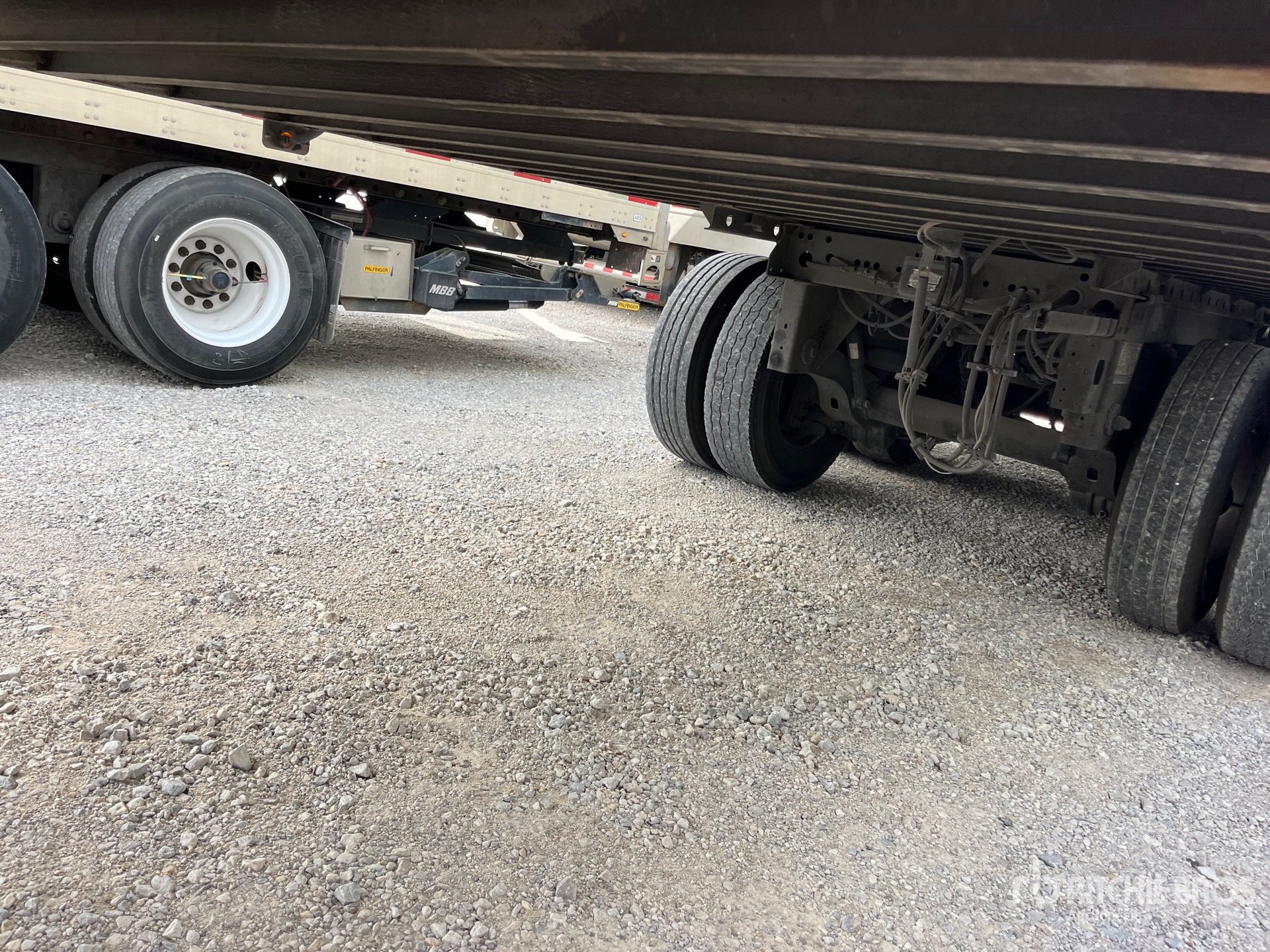 2013 Utility 36 FT T/A