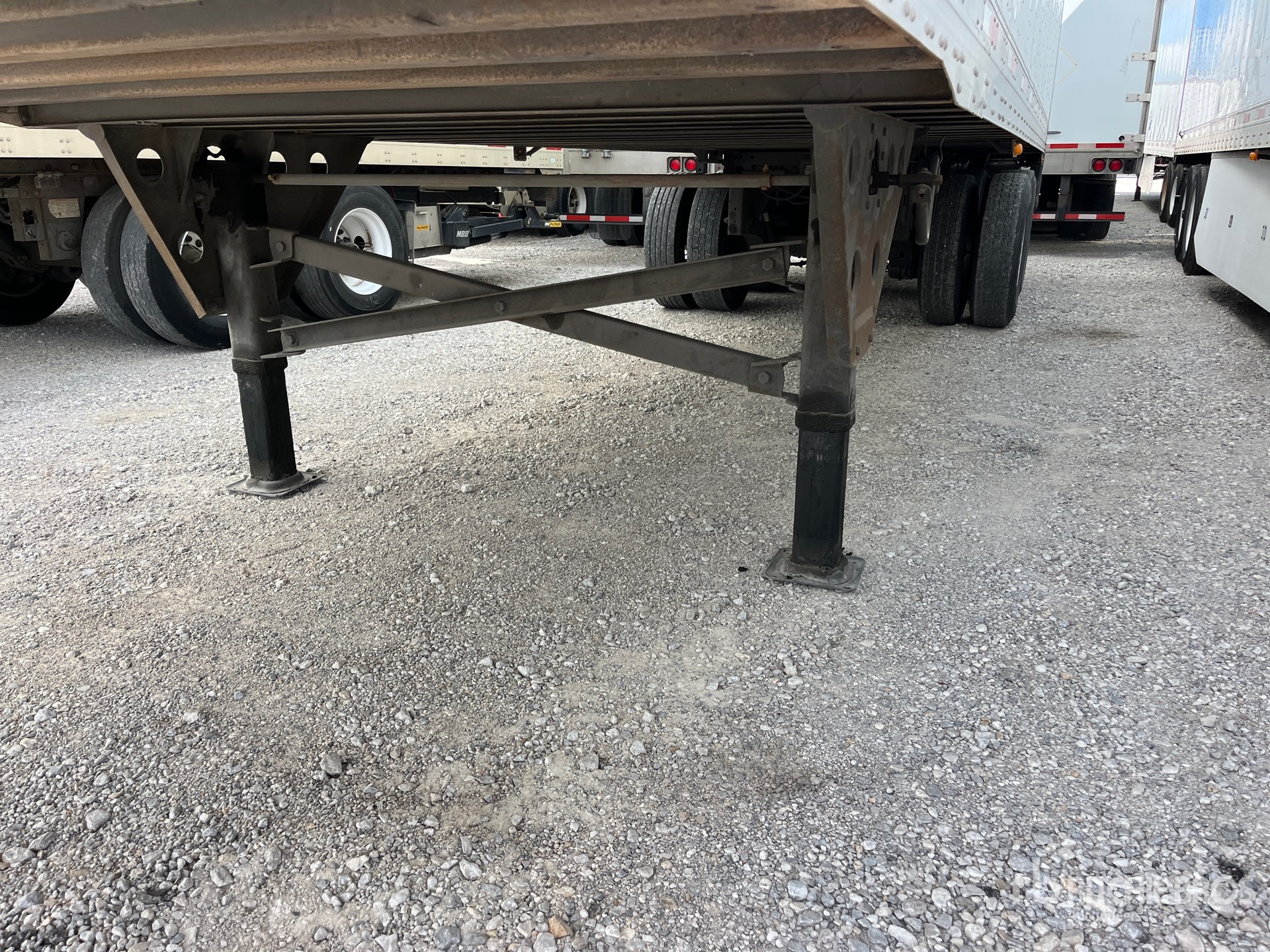 2013 Utility 36 FT T/A