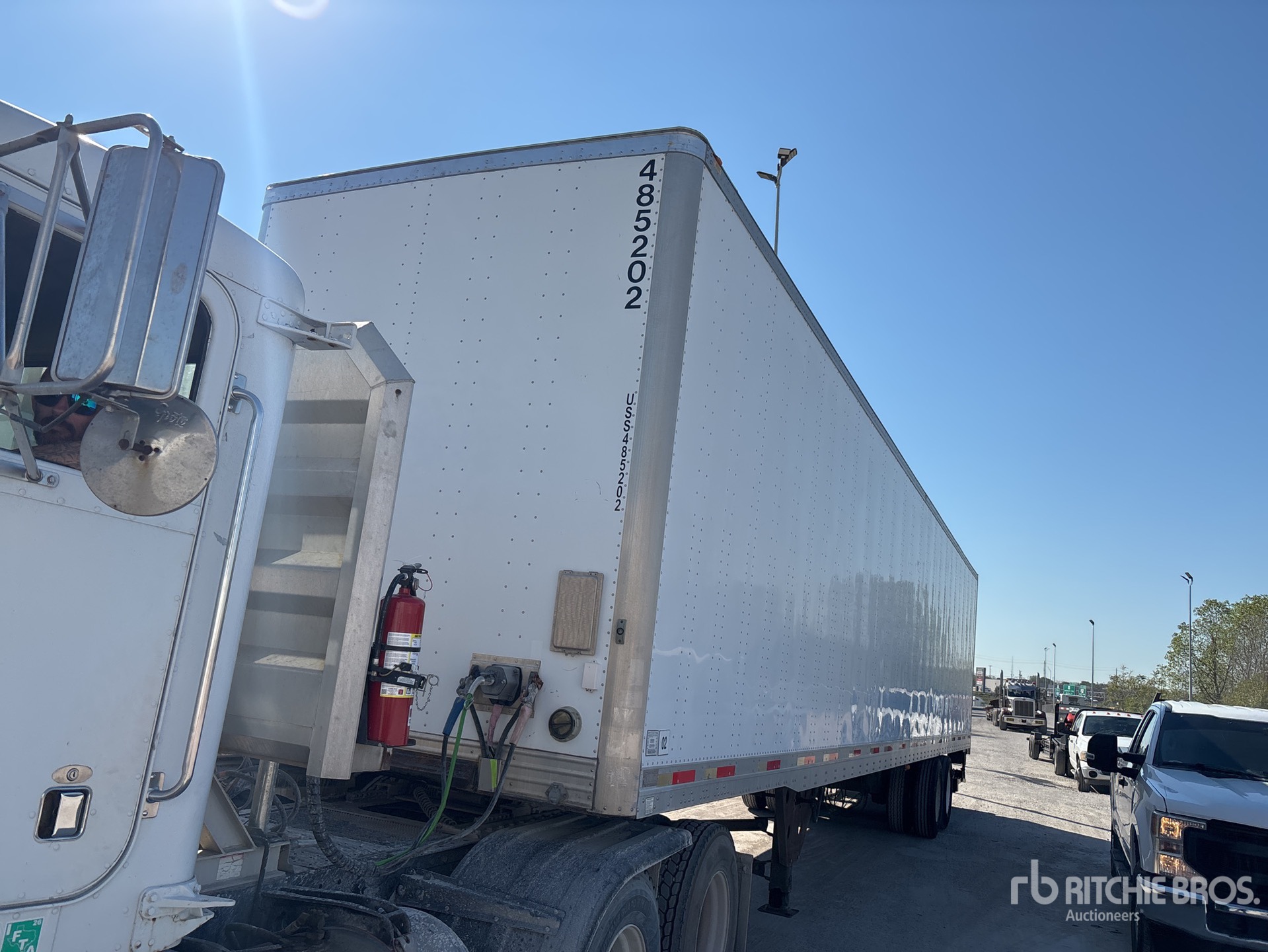 2013 Utility 48 FT T/A