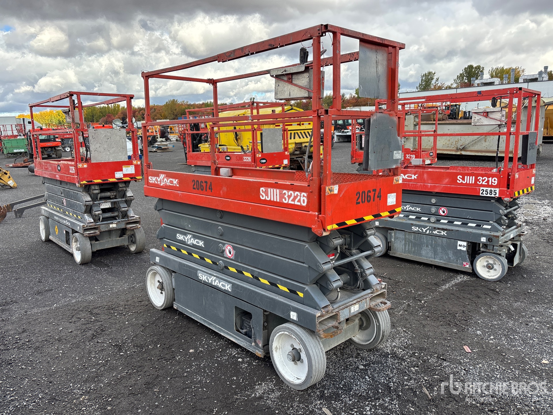 2014 Skyjack SJ 3226