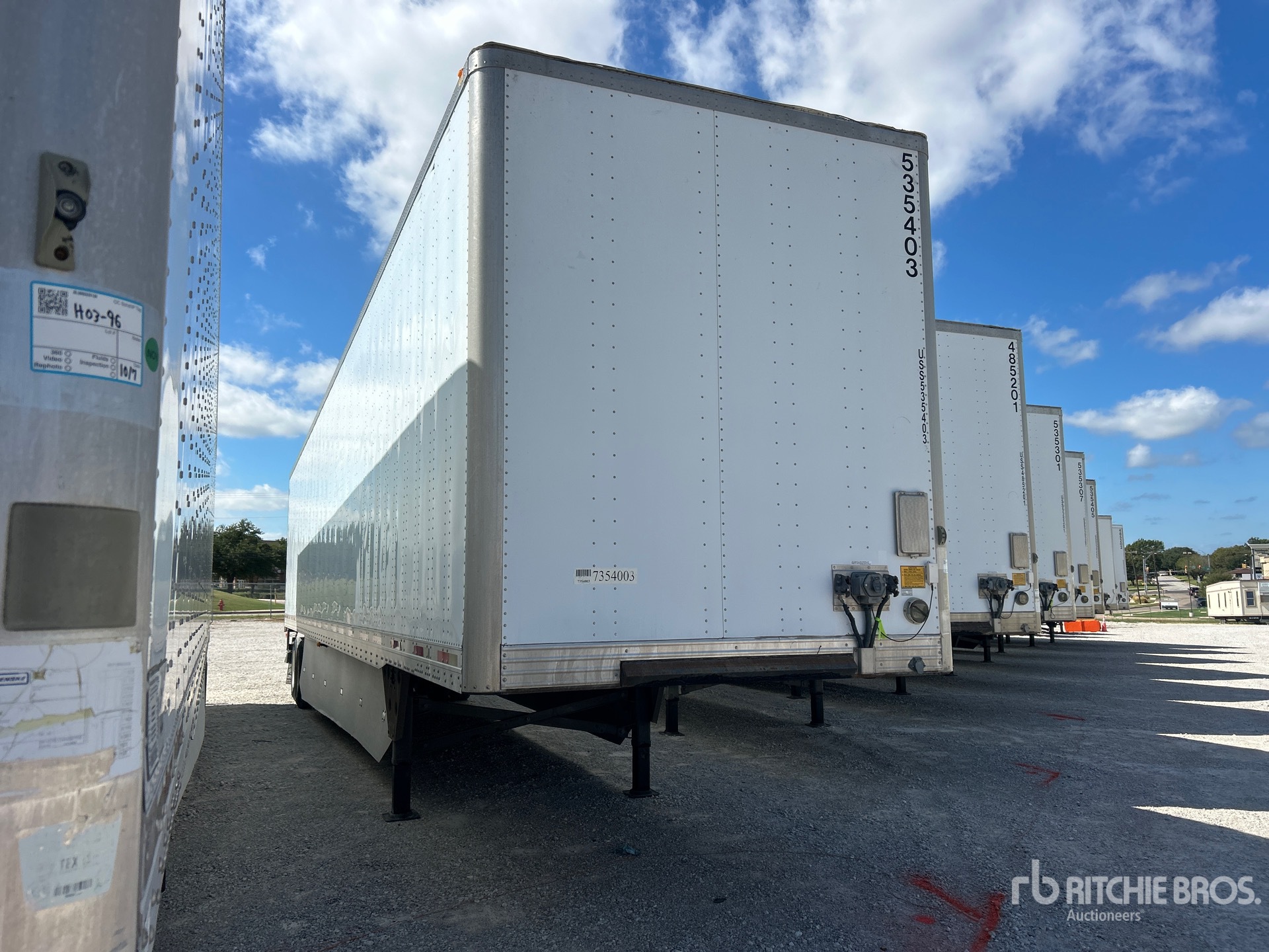 2013 Utility VS2DX