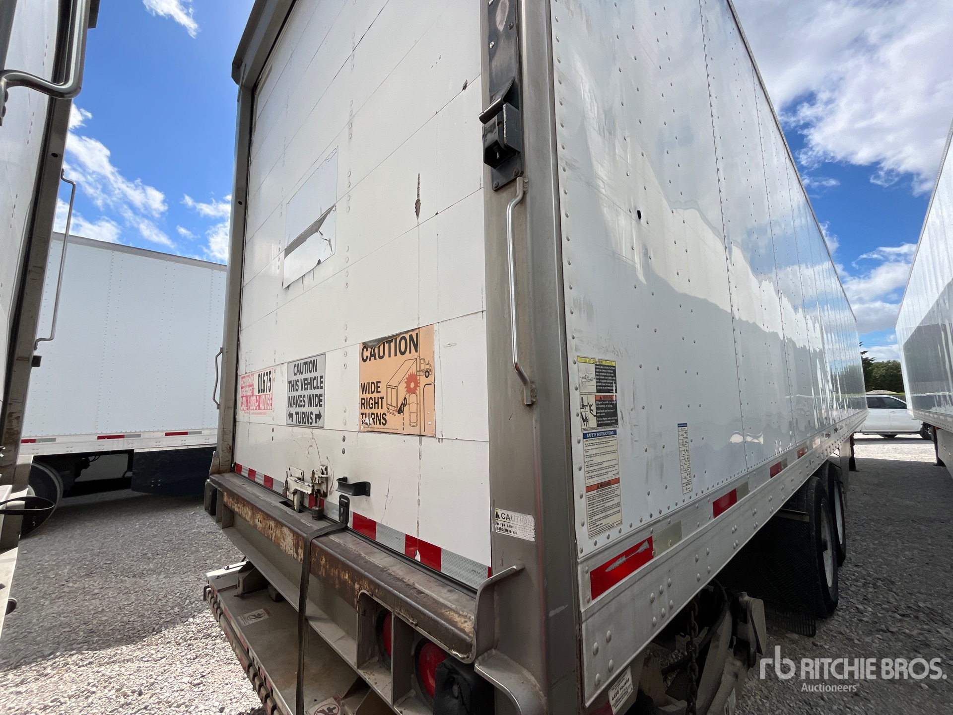 2015 Utility 53 FT T/A