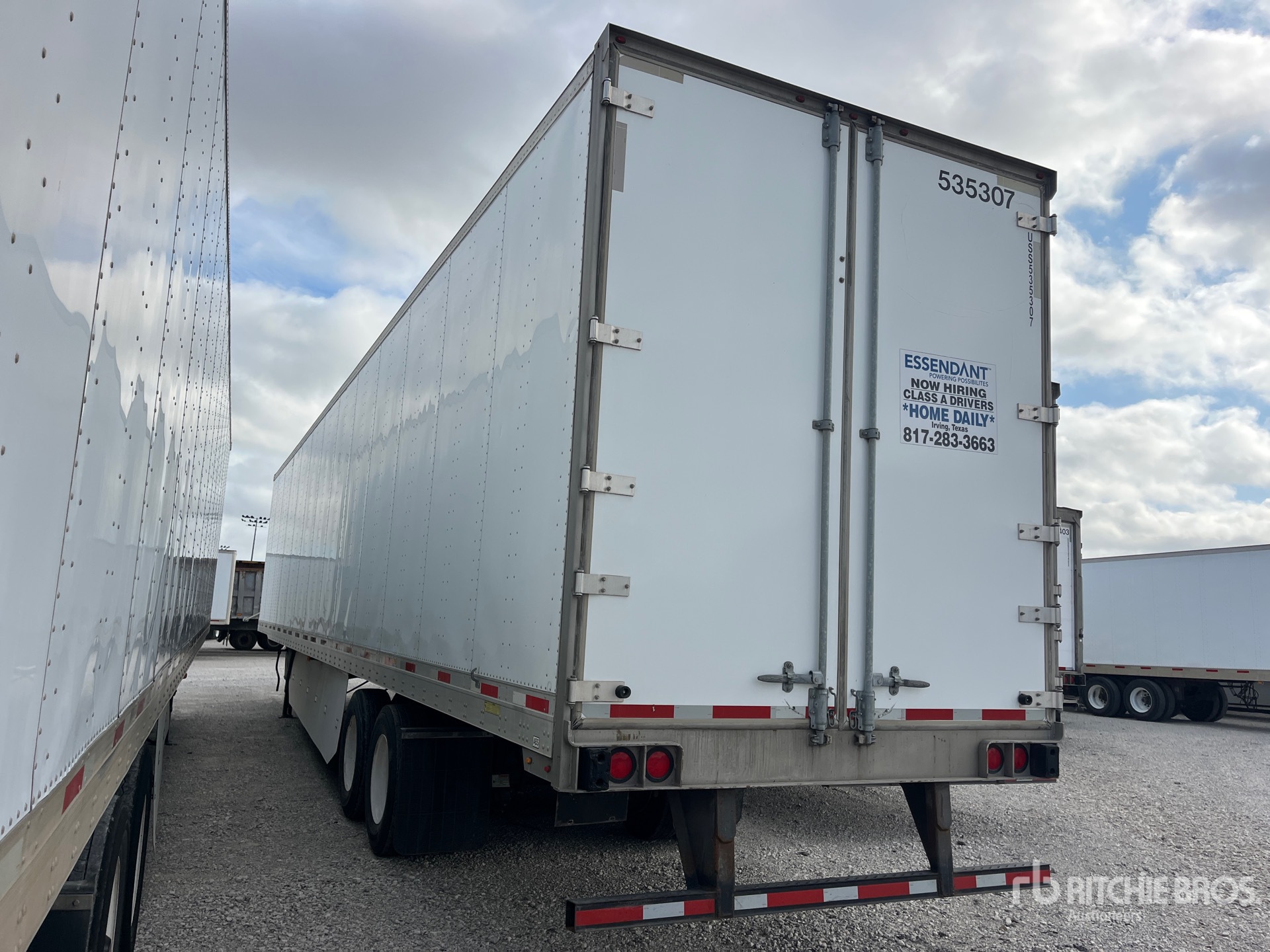 2013 Utility 53 FT T/A