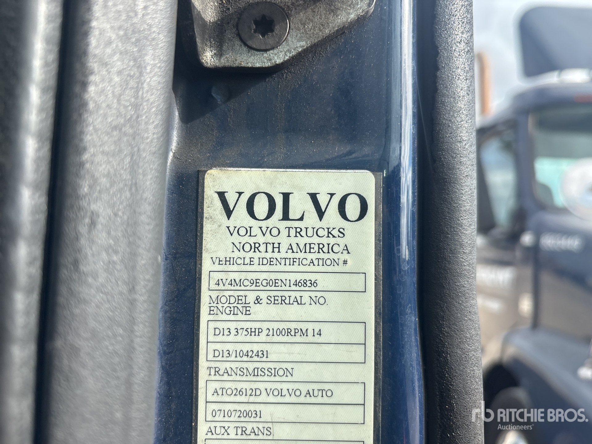 2014 Volvo VNM64T200