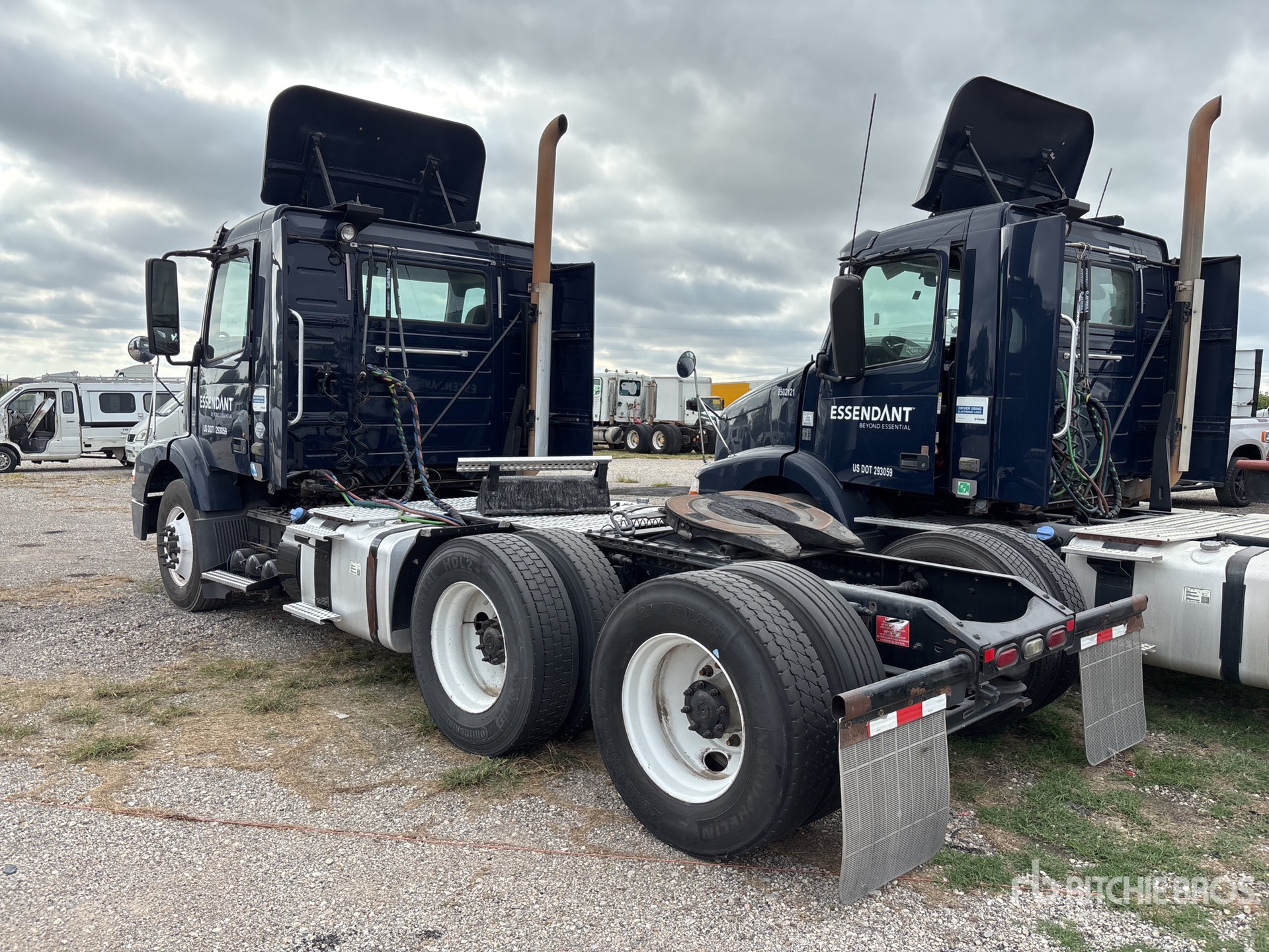 2014 Volvo VNM64T200