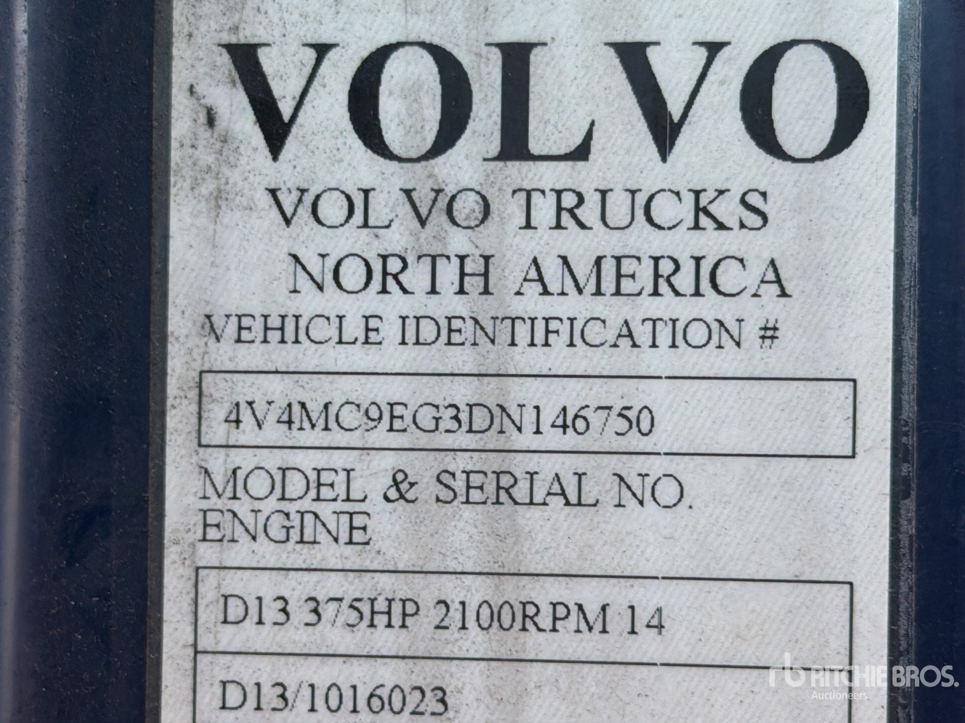 2013 Volvo VNM64T200