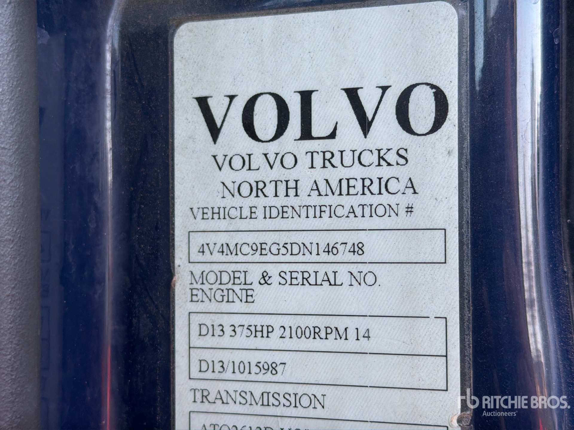 2013 Volvo VNM64T200