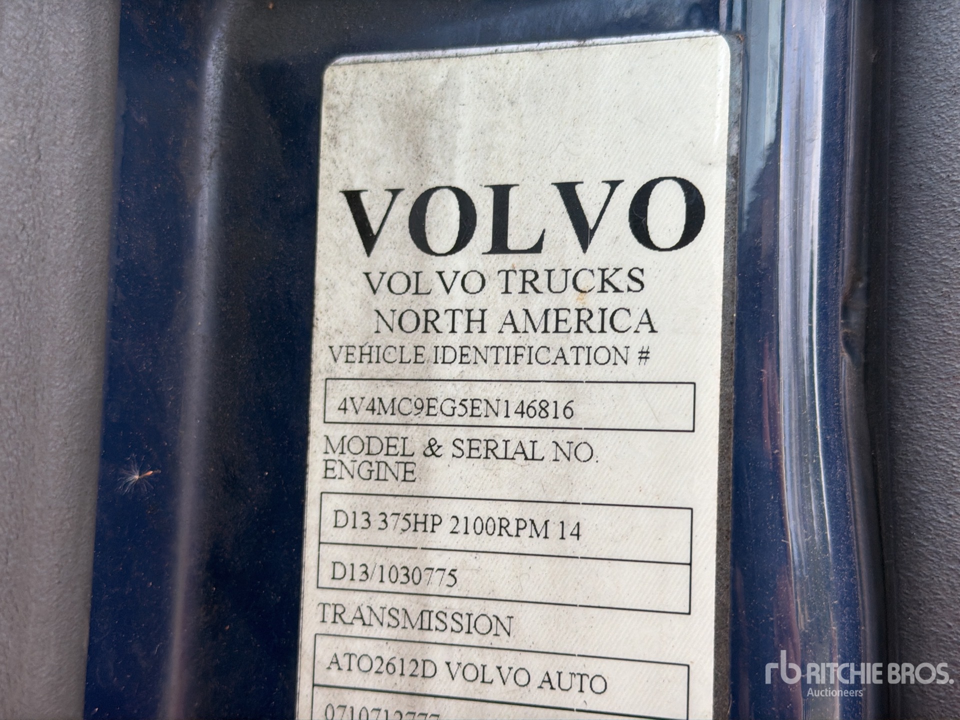 2014 Volvo VNM64T200