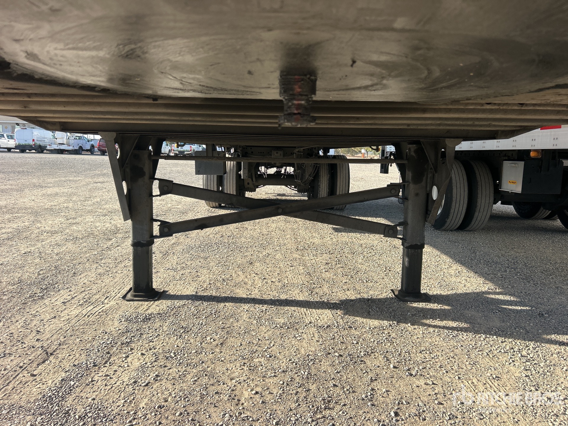 2014 Utility 36 ft x 102 in T/A