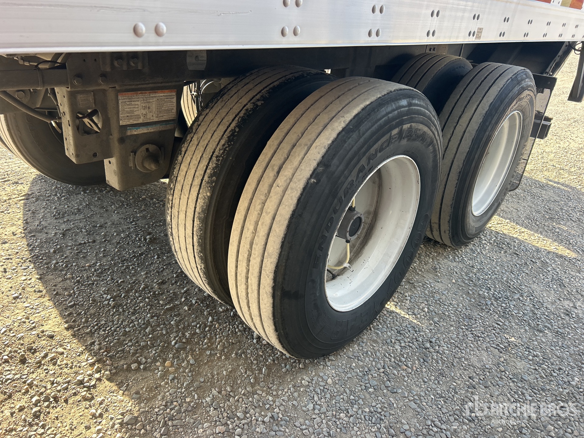 2014 Utility 36 ft x 102 in T/A