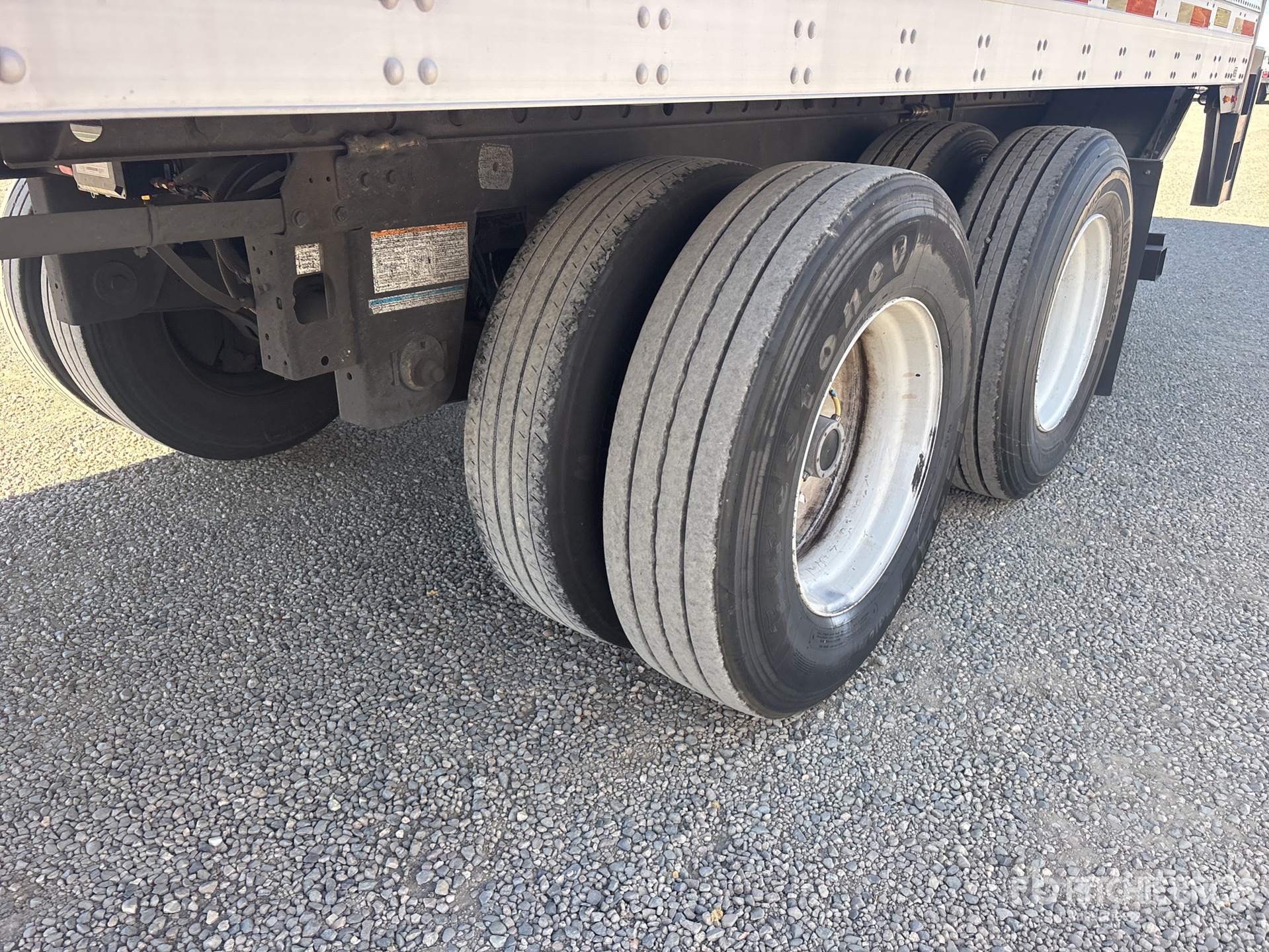 2014 Utility 36 ft x 102 in T/A