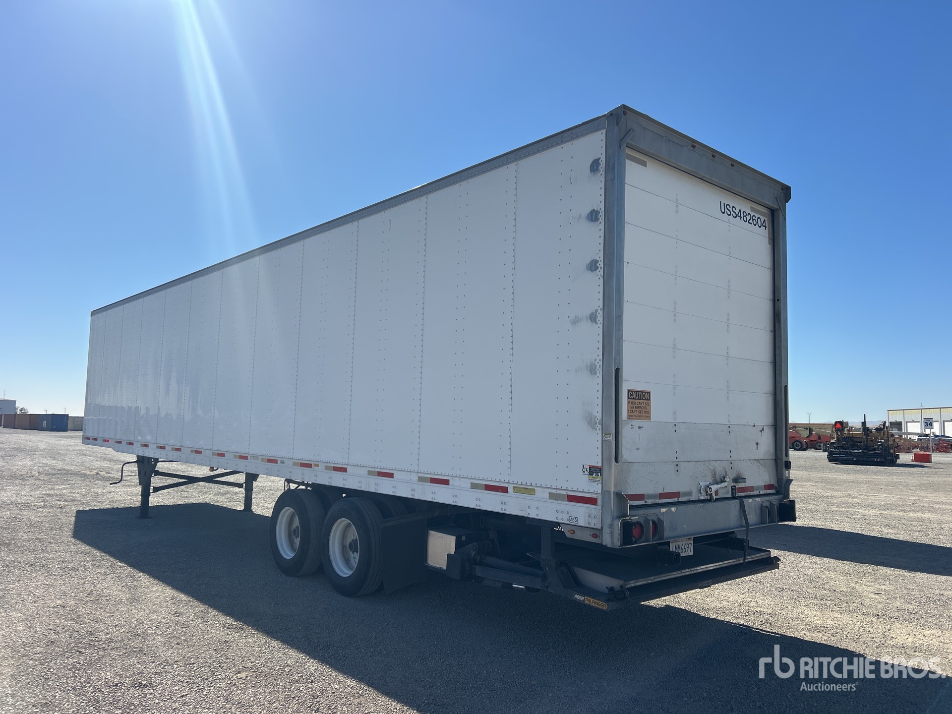 2014 Utility 48 ft x 102 in T/A