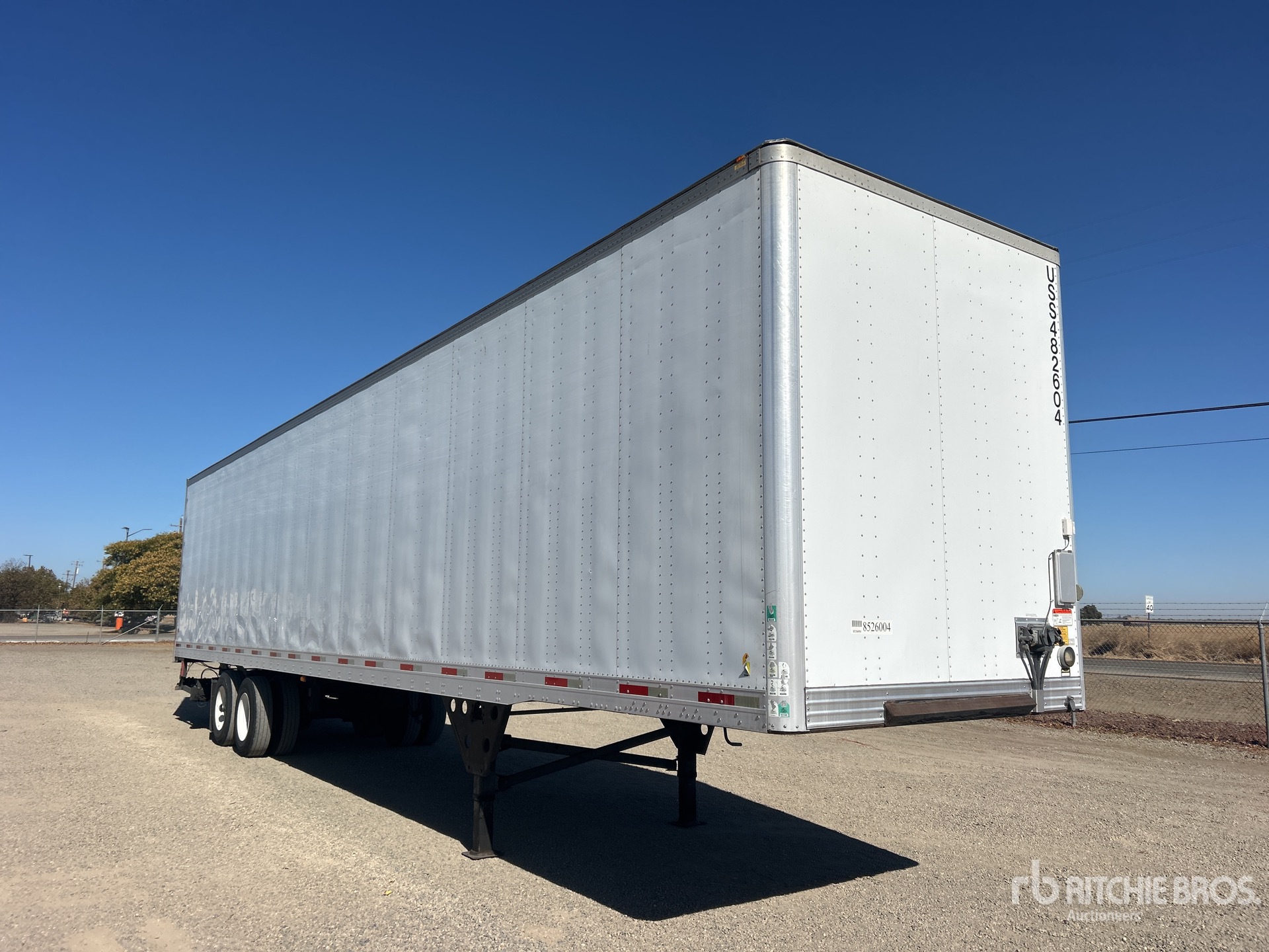 2014 Utility 48 ft x 102 in T/A