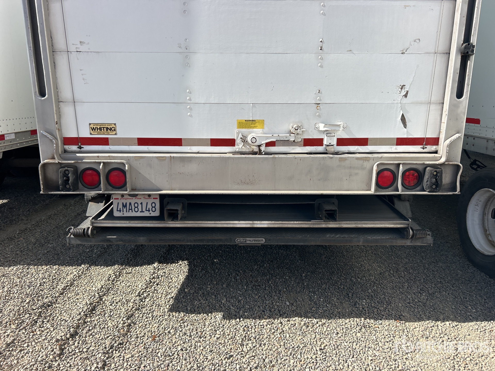 2014 Utility 48 ft x 102 in T/A