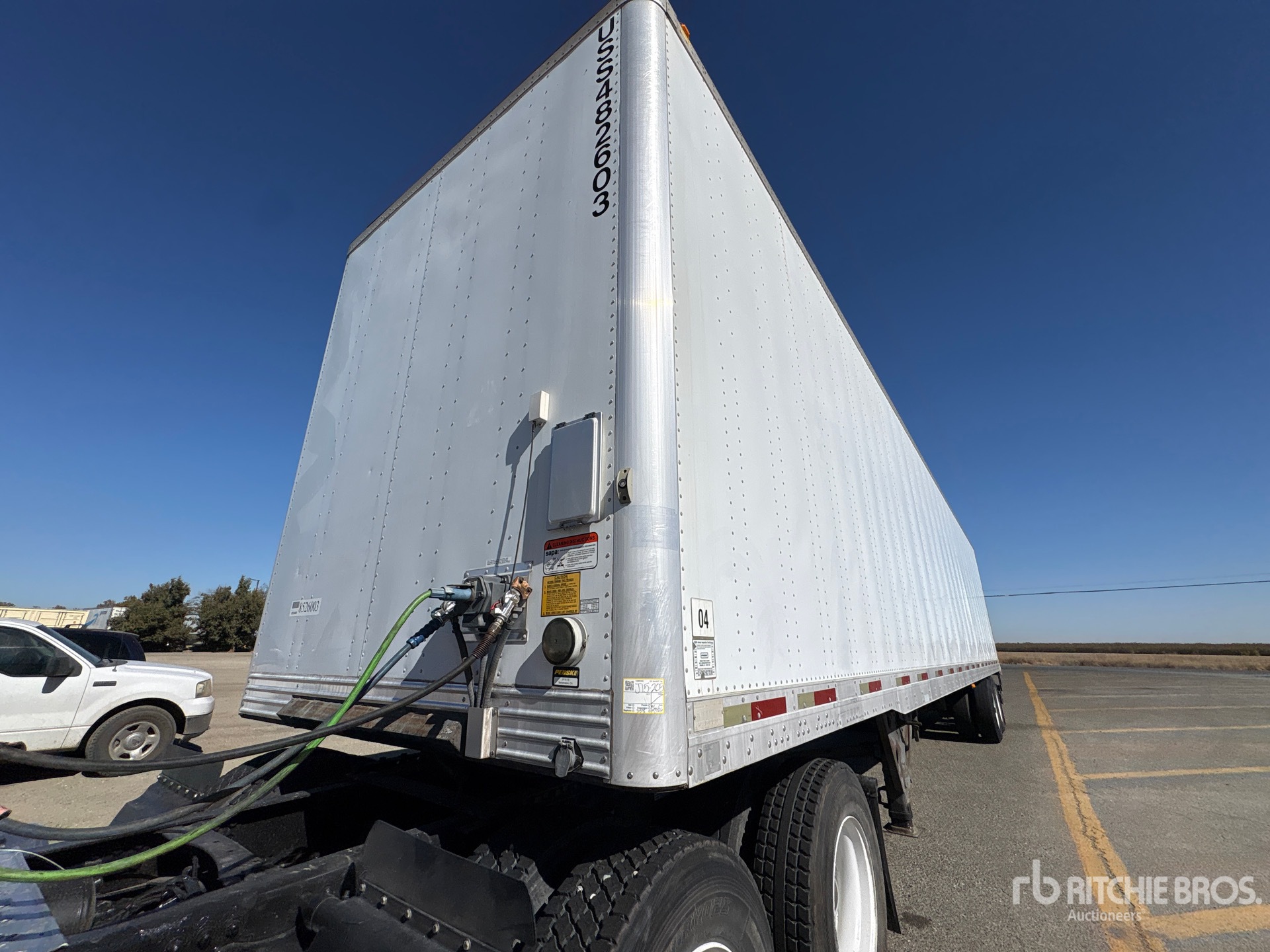 2014 Utility 48 ft x 96 in T/A