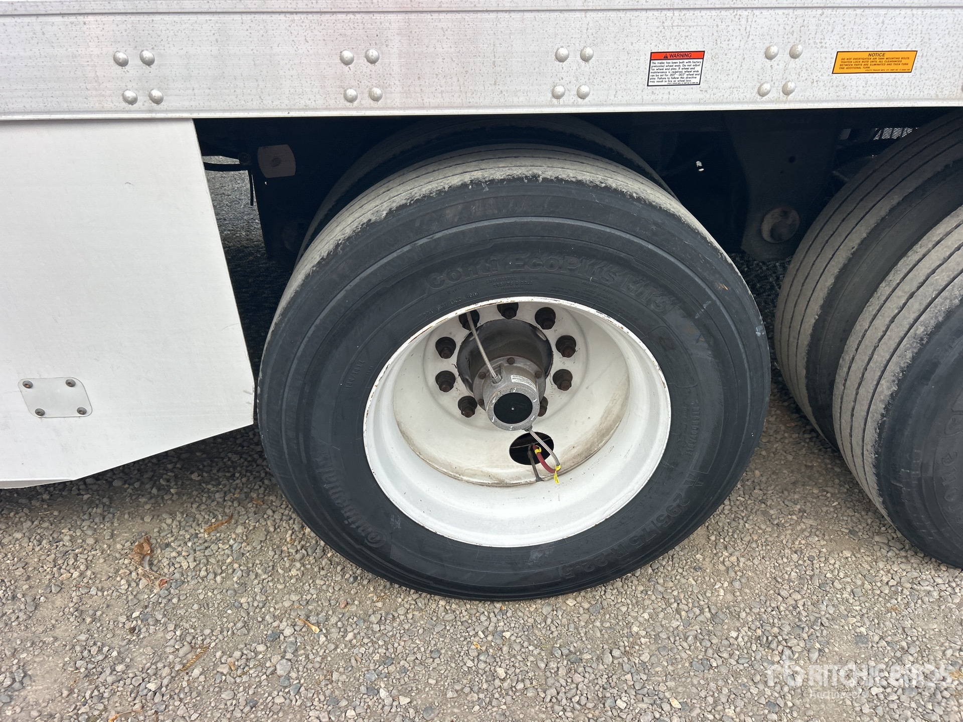 2019 Utility 53 ft x 102 in T/A