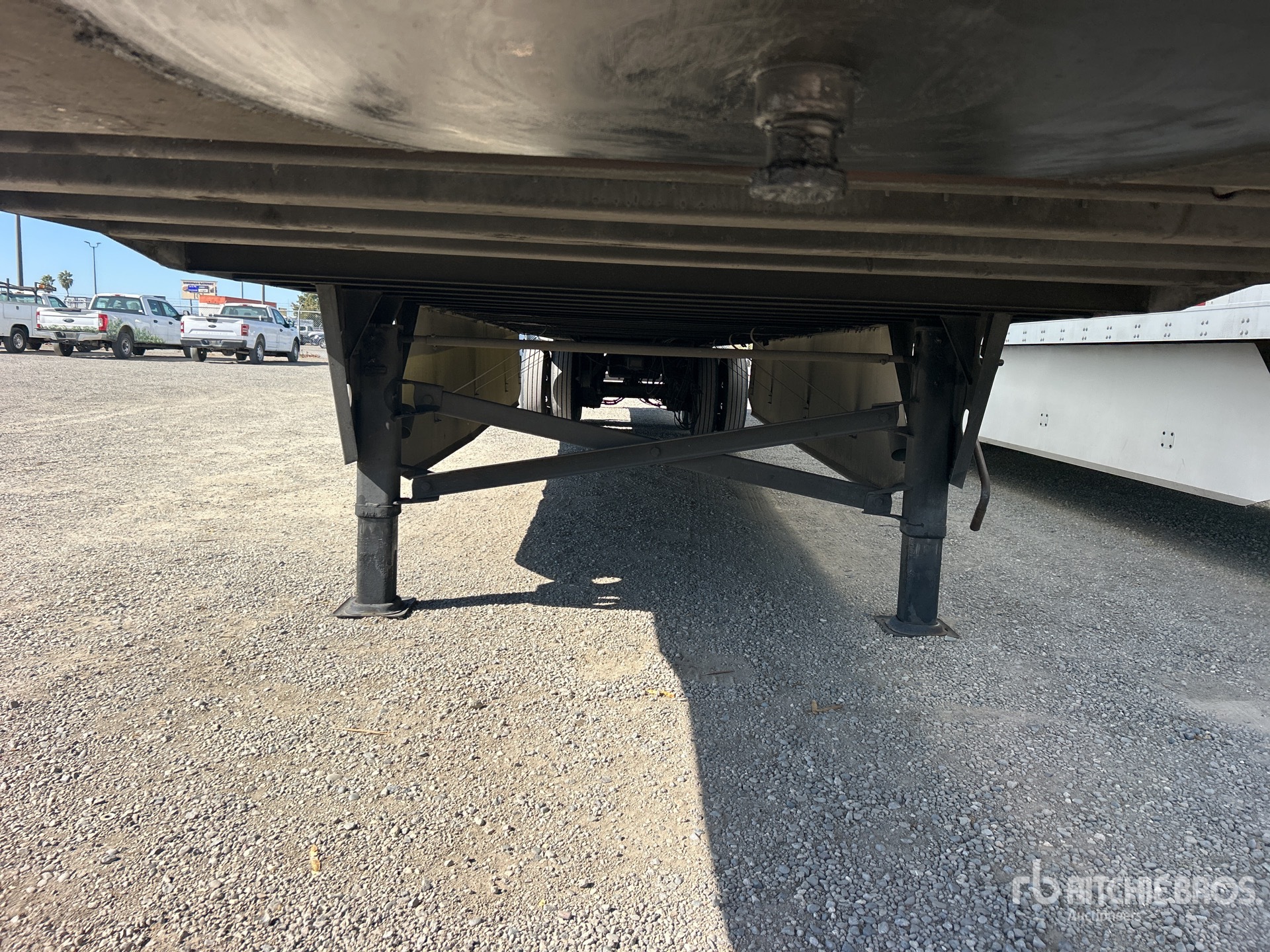 2019 Utility 53 ft x 102 in T/A