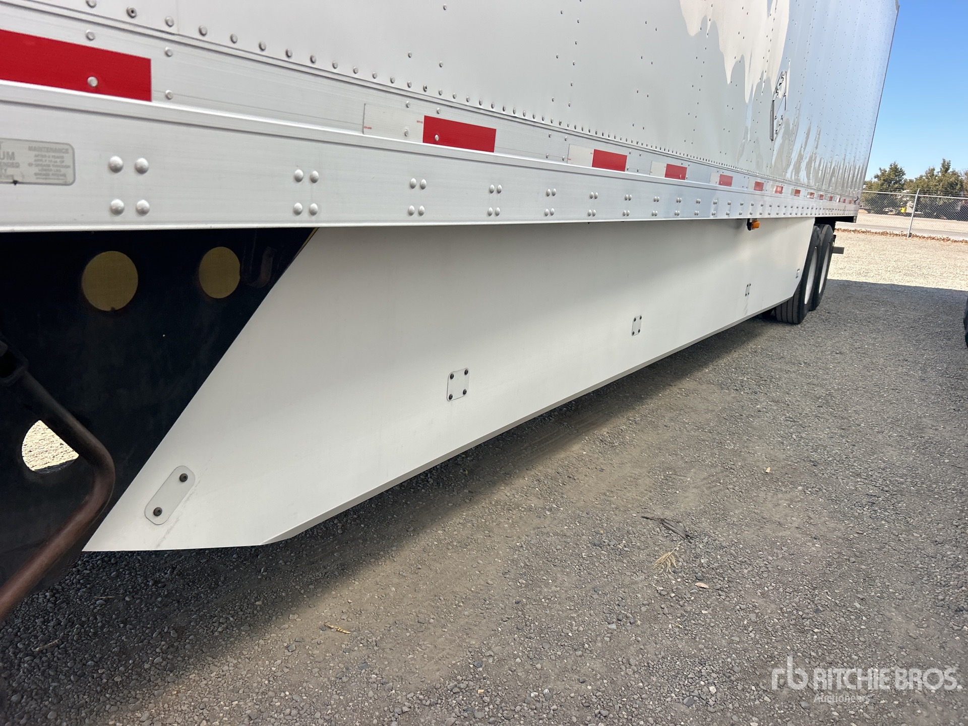 2019 Utility 53 ft x 102 in T/A