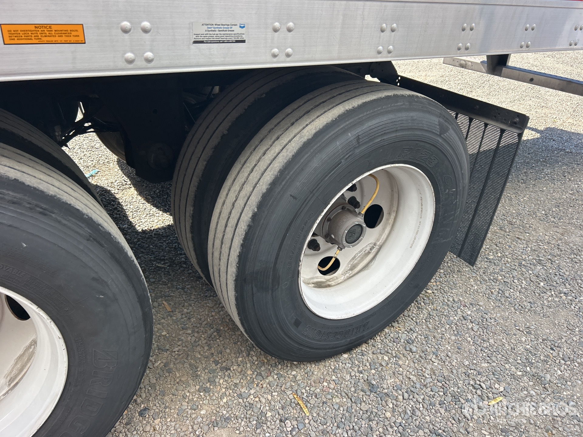 2019 Utility 53 ft x 102 in T/A