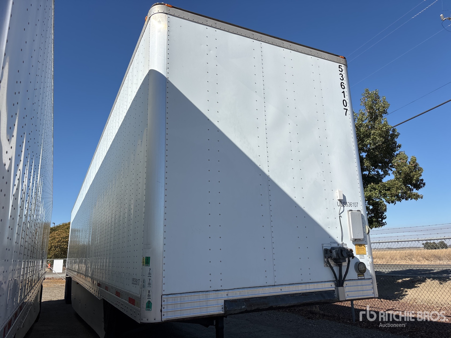 2013 Utility 53 ft x 96 in T/A