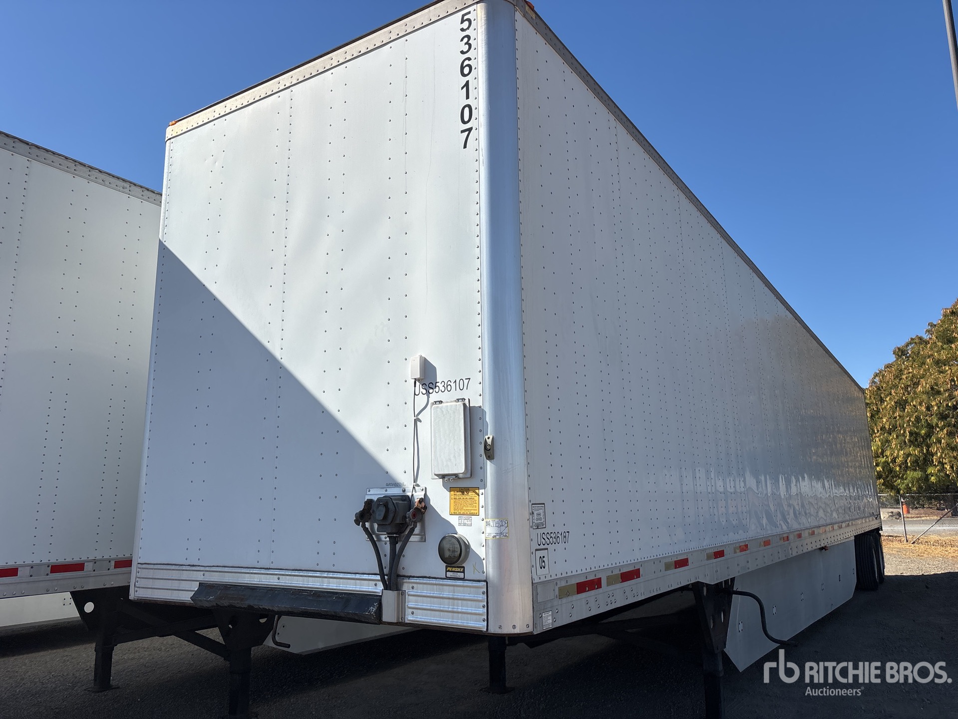2013 Utility 53 ft x 96 in T/A