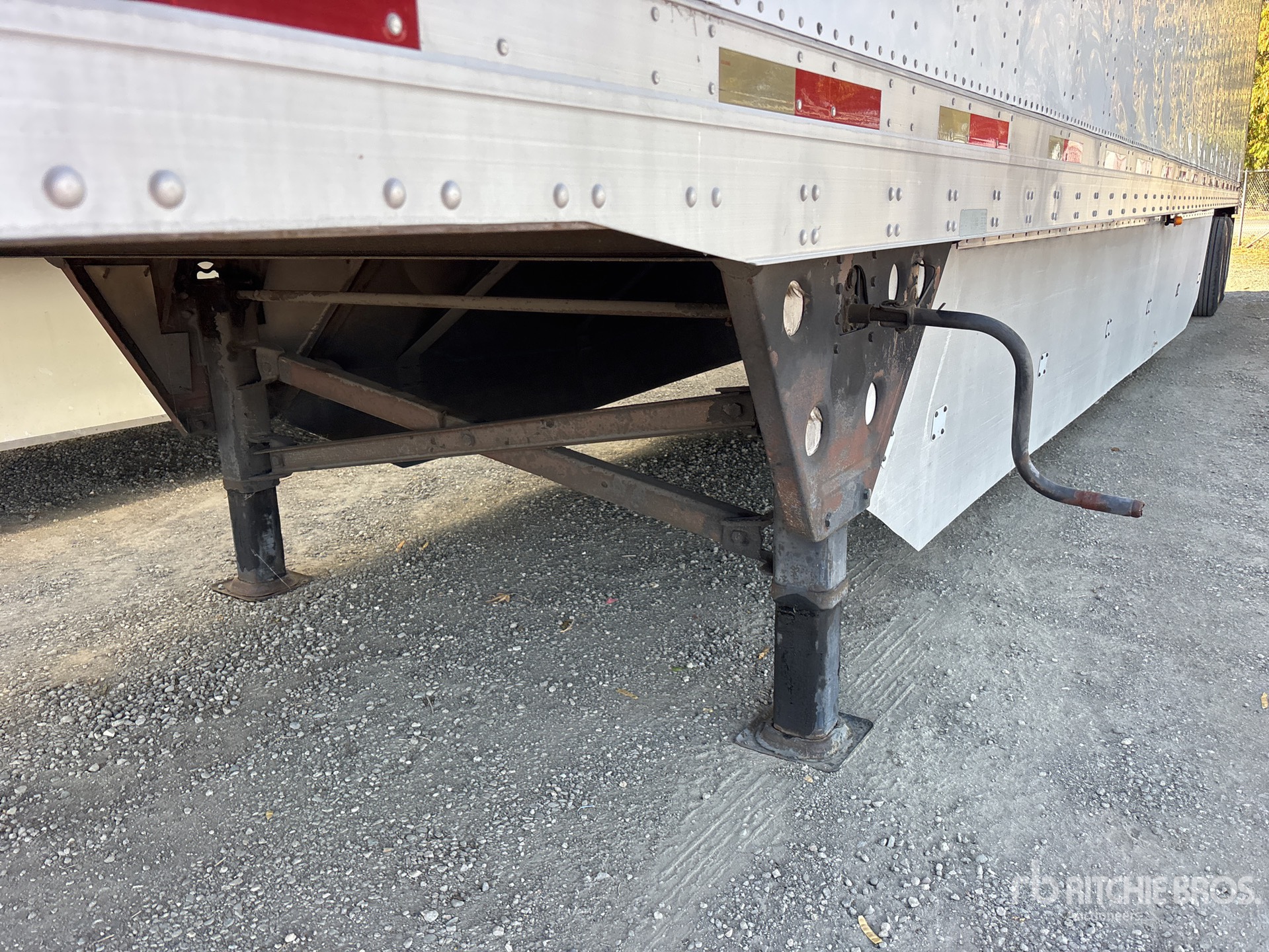 2013 Utility 53 ft x 96 in T/A