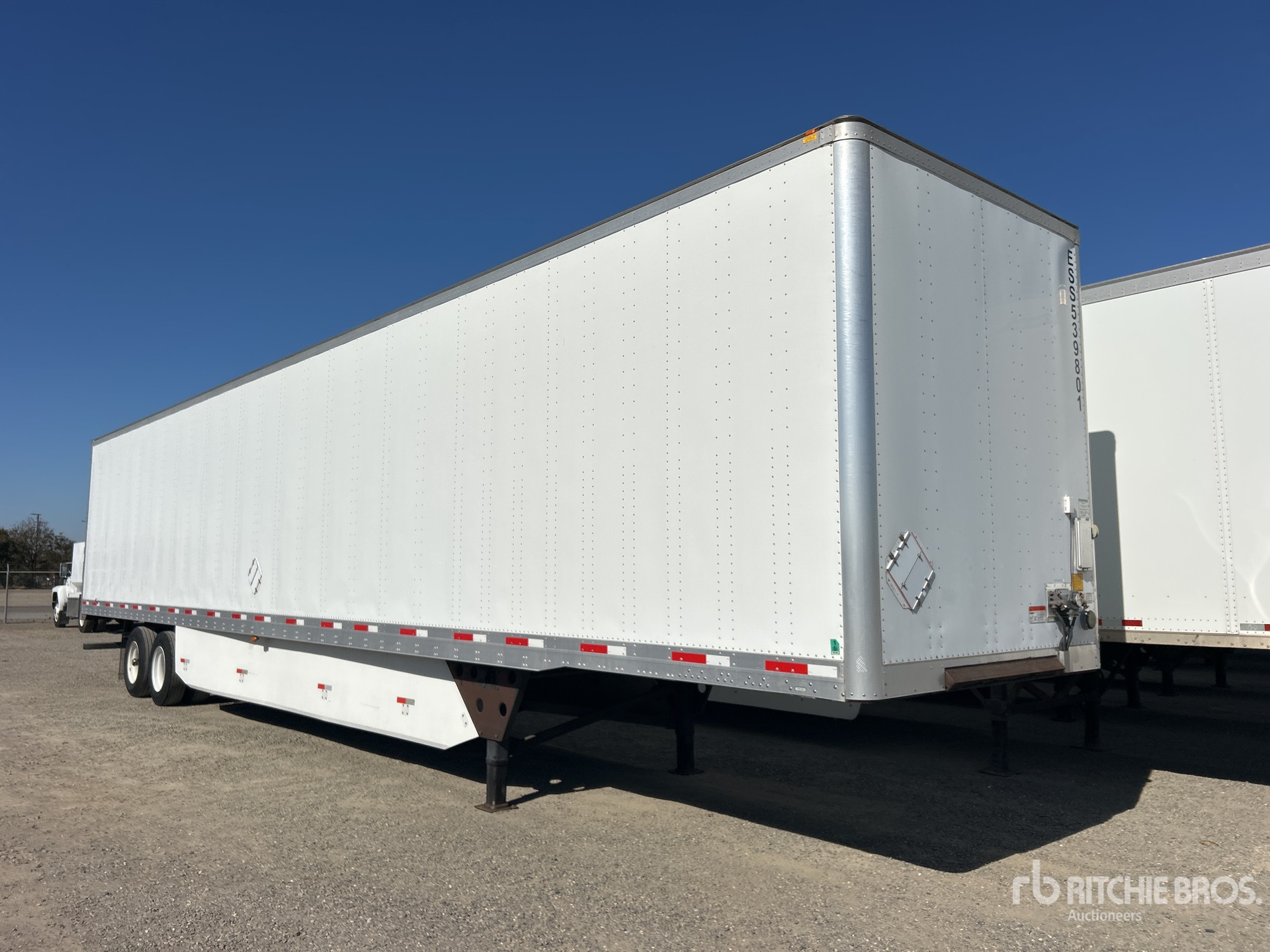 2019 Utility 53 ft x 102 in T/A