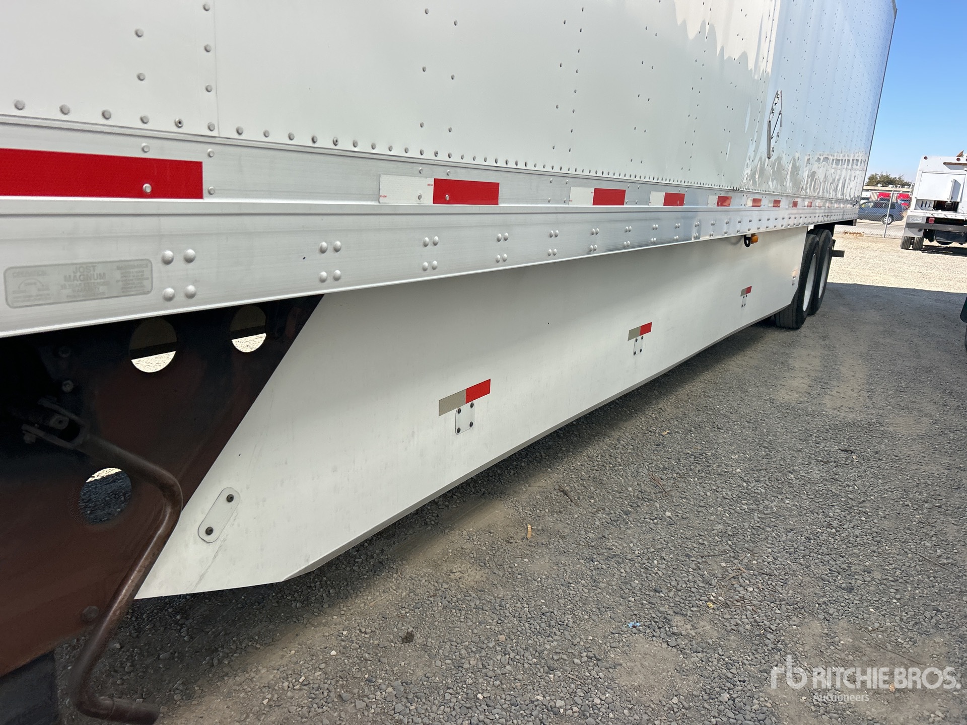 2019 Utility 53 ft x 102 in T/A