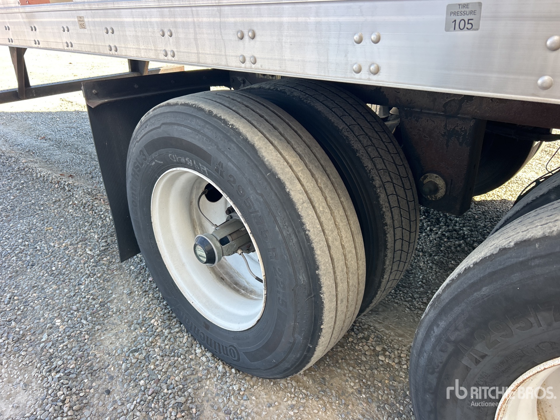 2013 Utility 53 ft x 102 in T/A