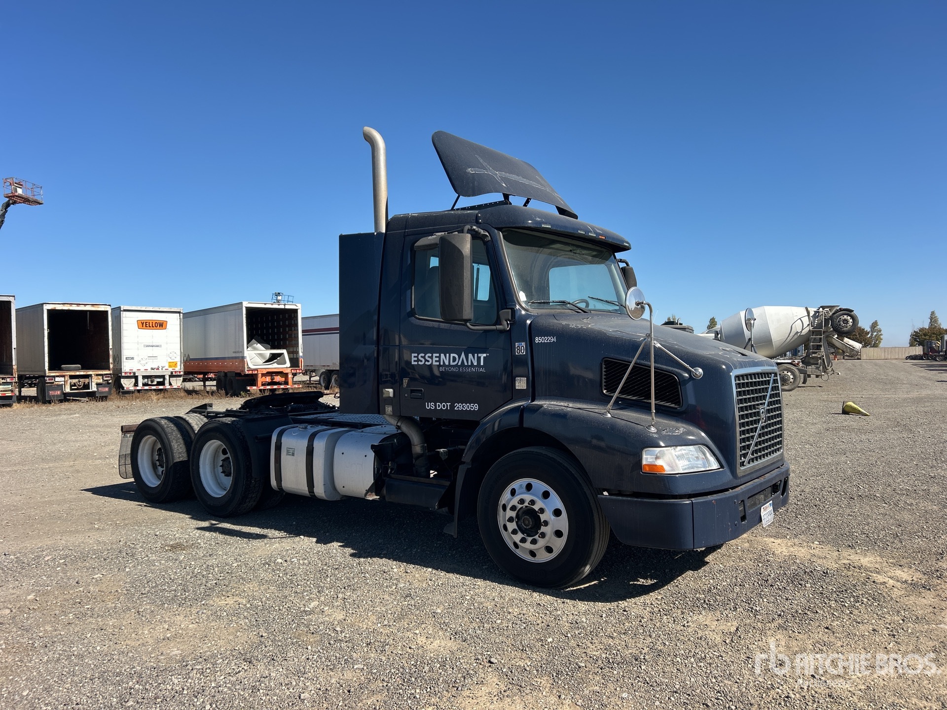 2014 Volvo VNM
