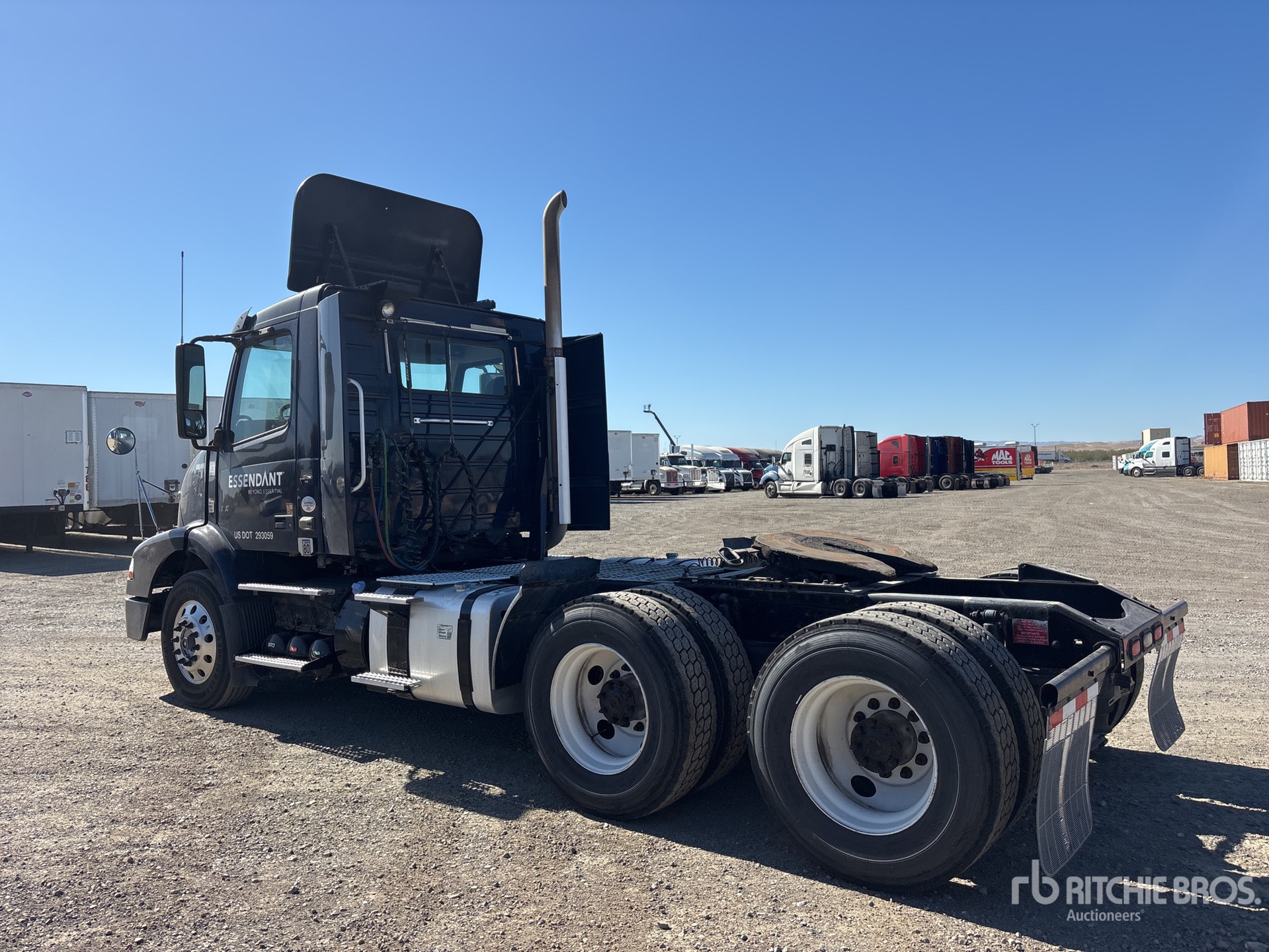 2014 Volvo VNM