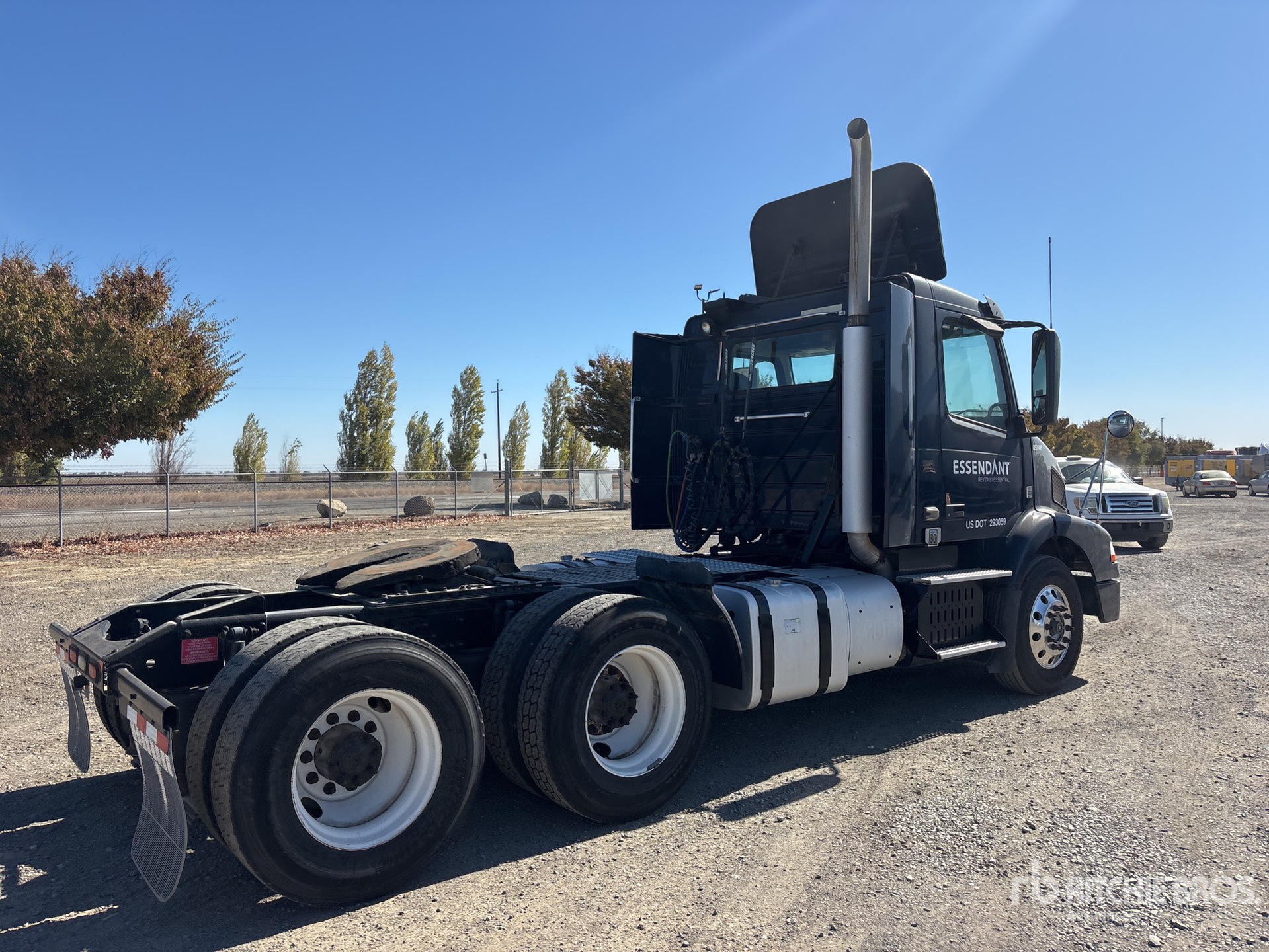 2014 Volvo VNM