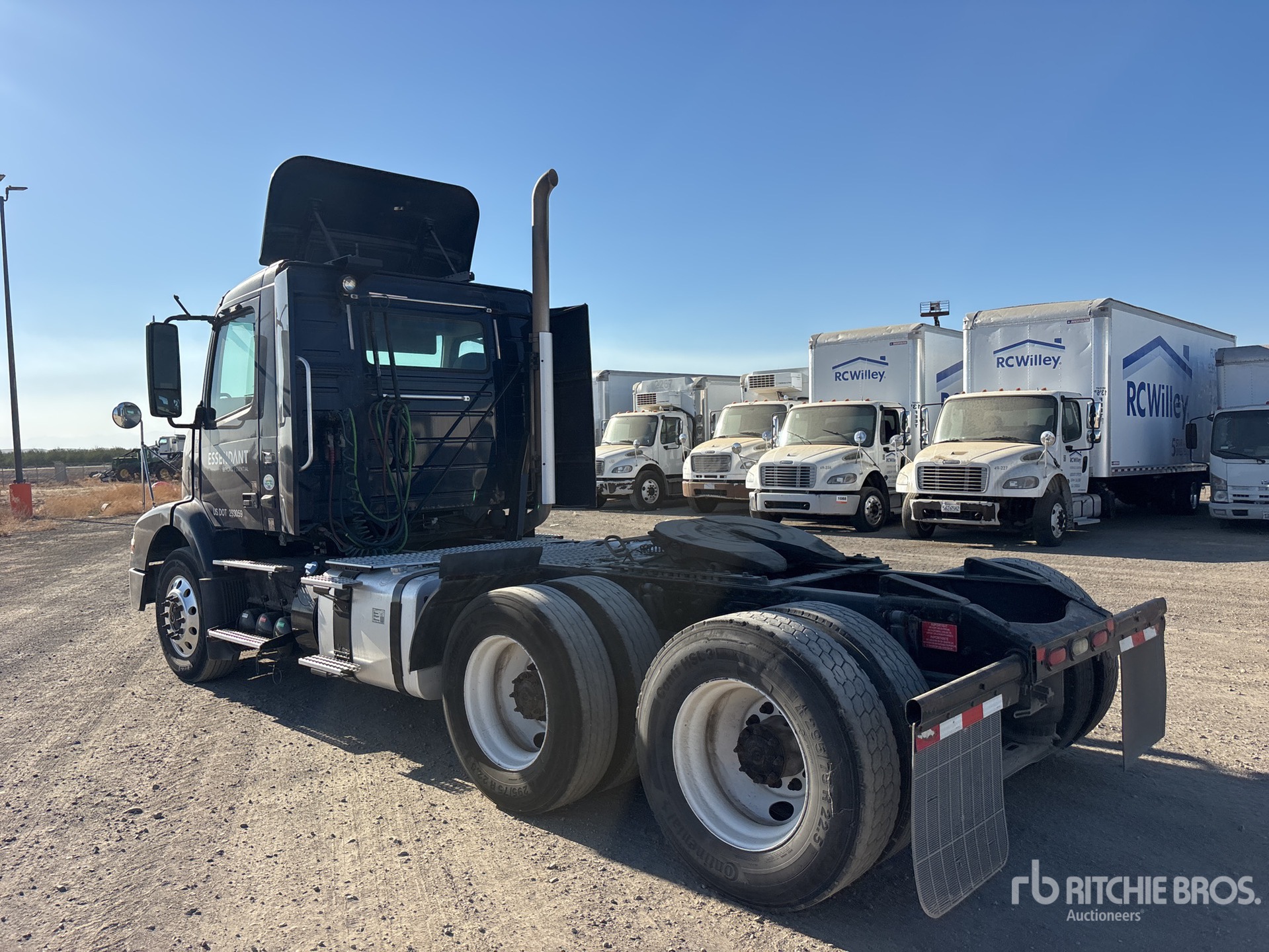 2014 Volvo VNM