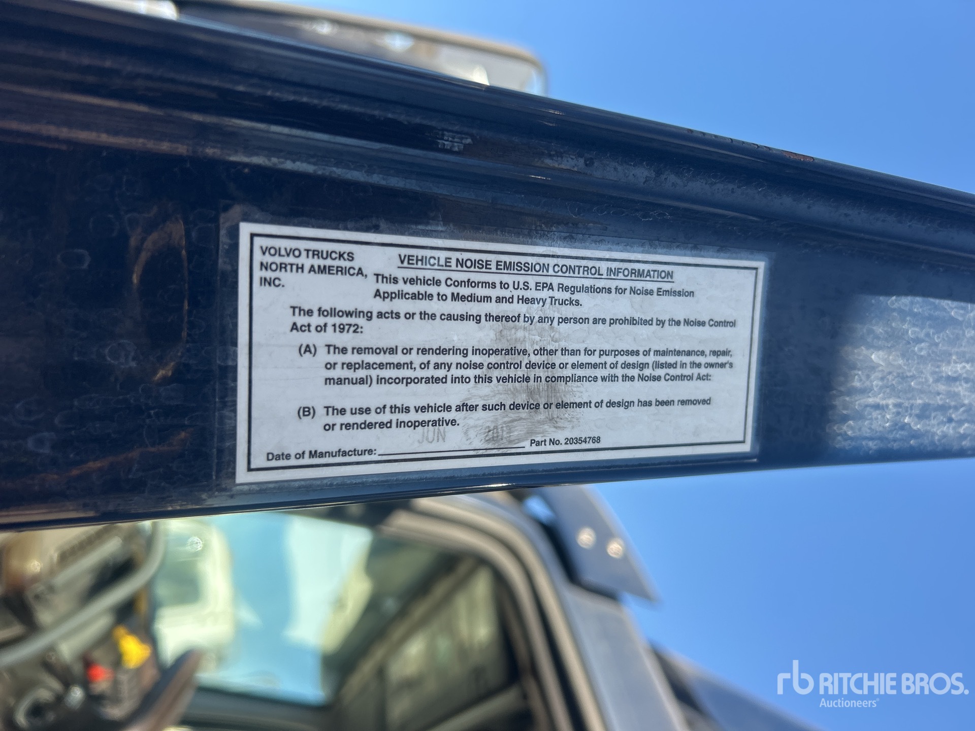 2014 Volvo VNM