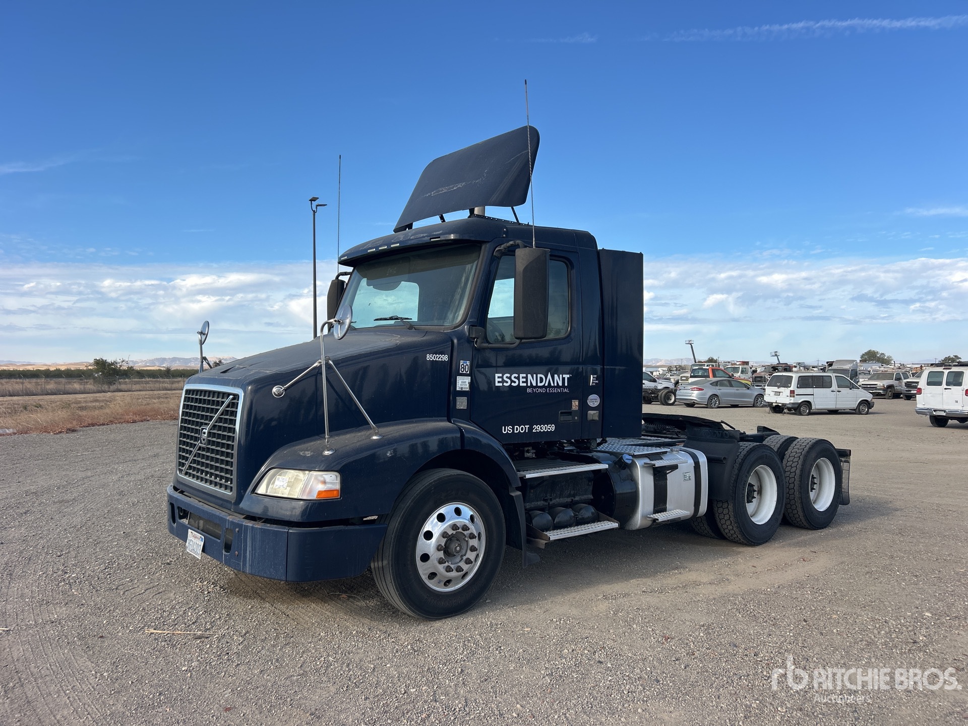 Photo of 2014 Volvo VNM
