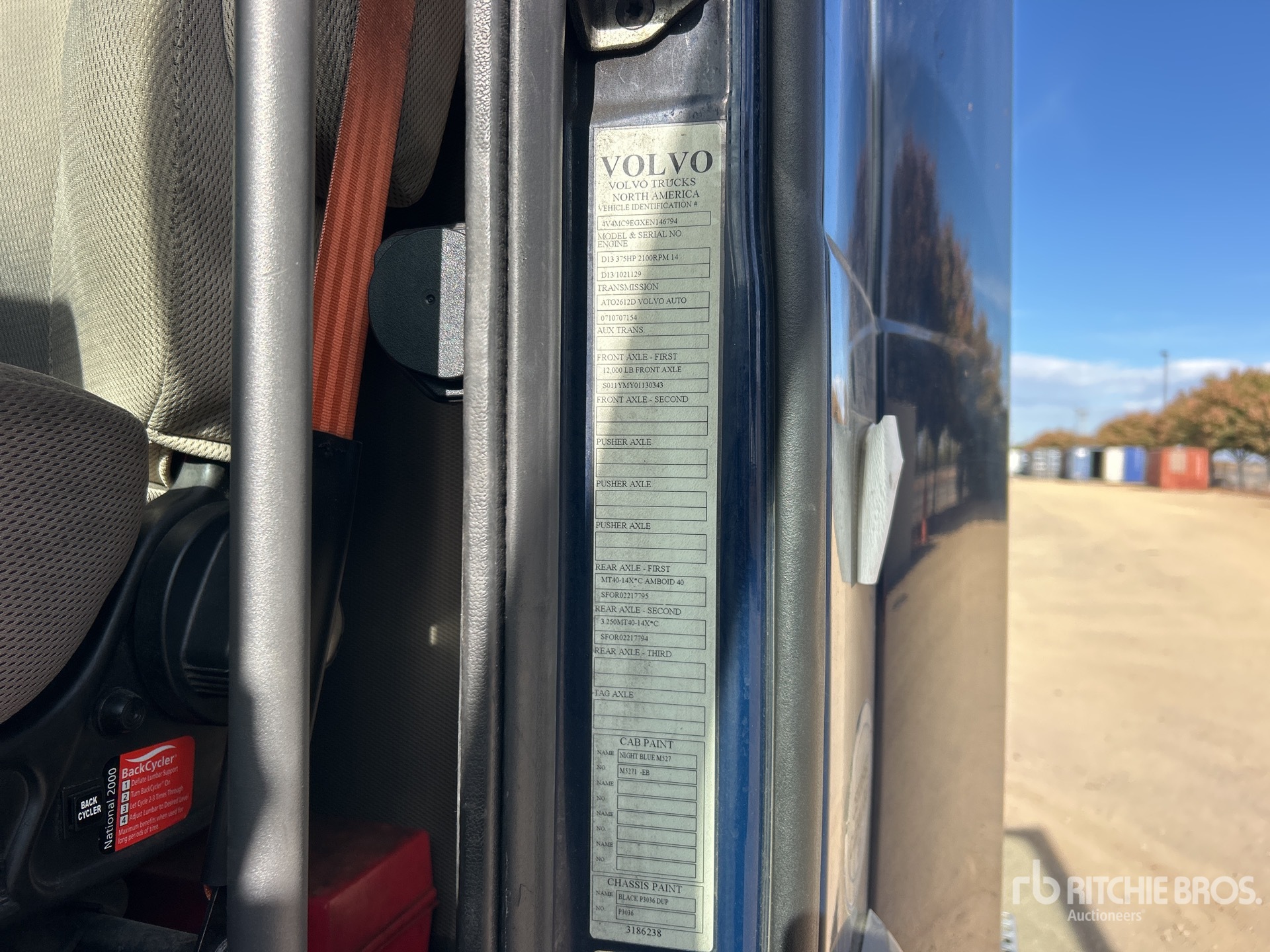 2014 Volvo VNM