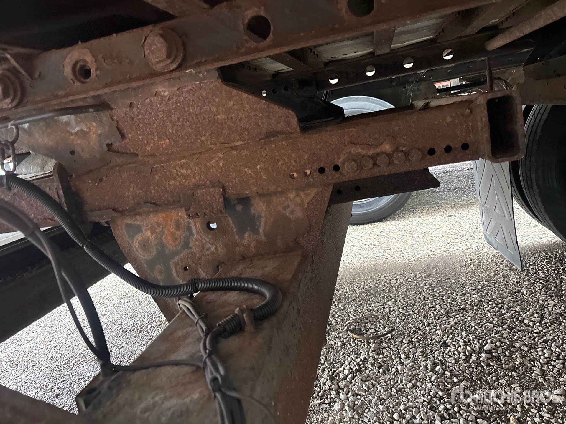 2013 Utility 48 ft x 102 in T/A (Inoperable)