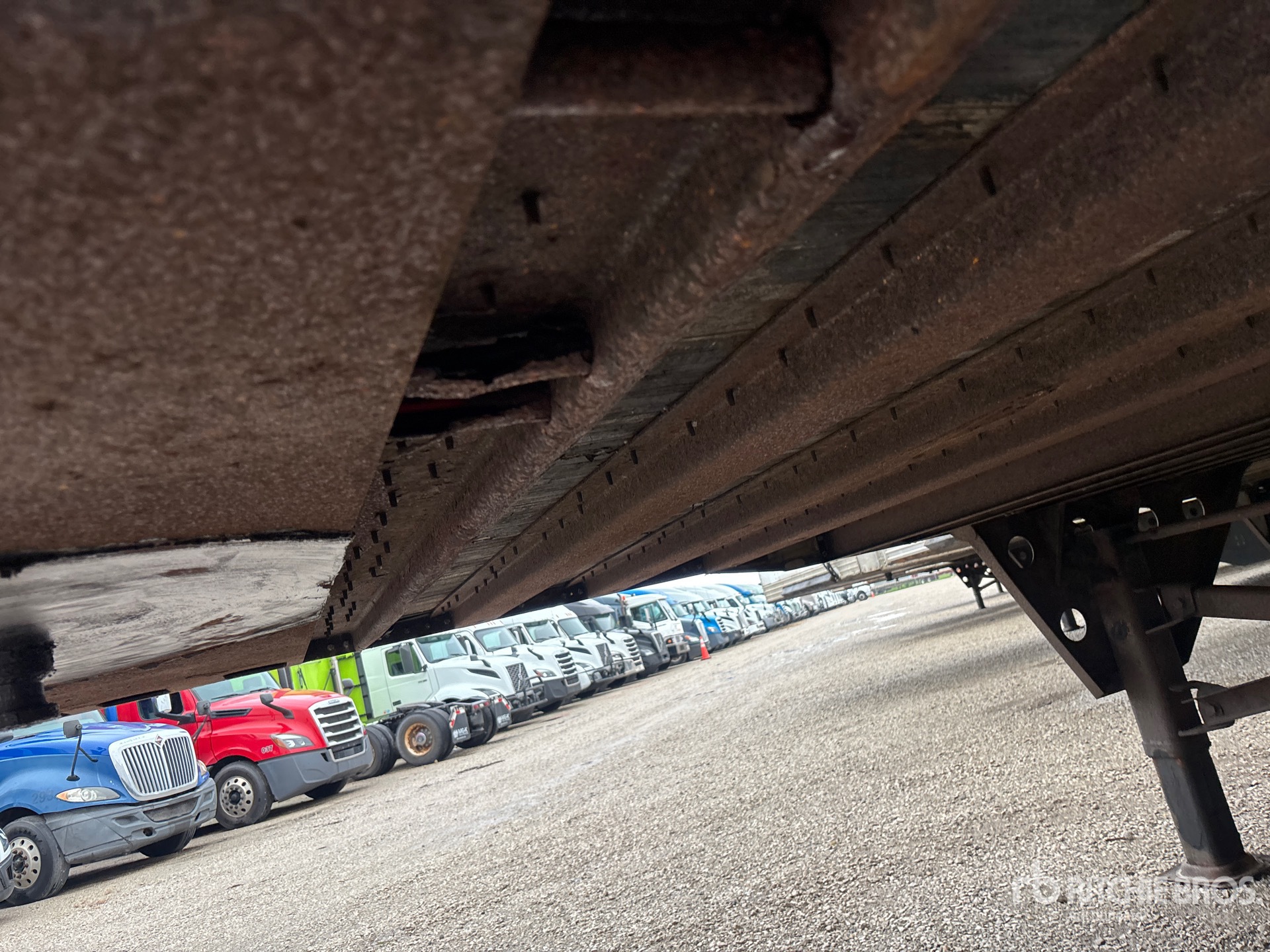 2013 Utility 48 ft x 102 in T/A (Inoperable)