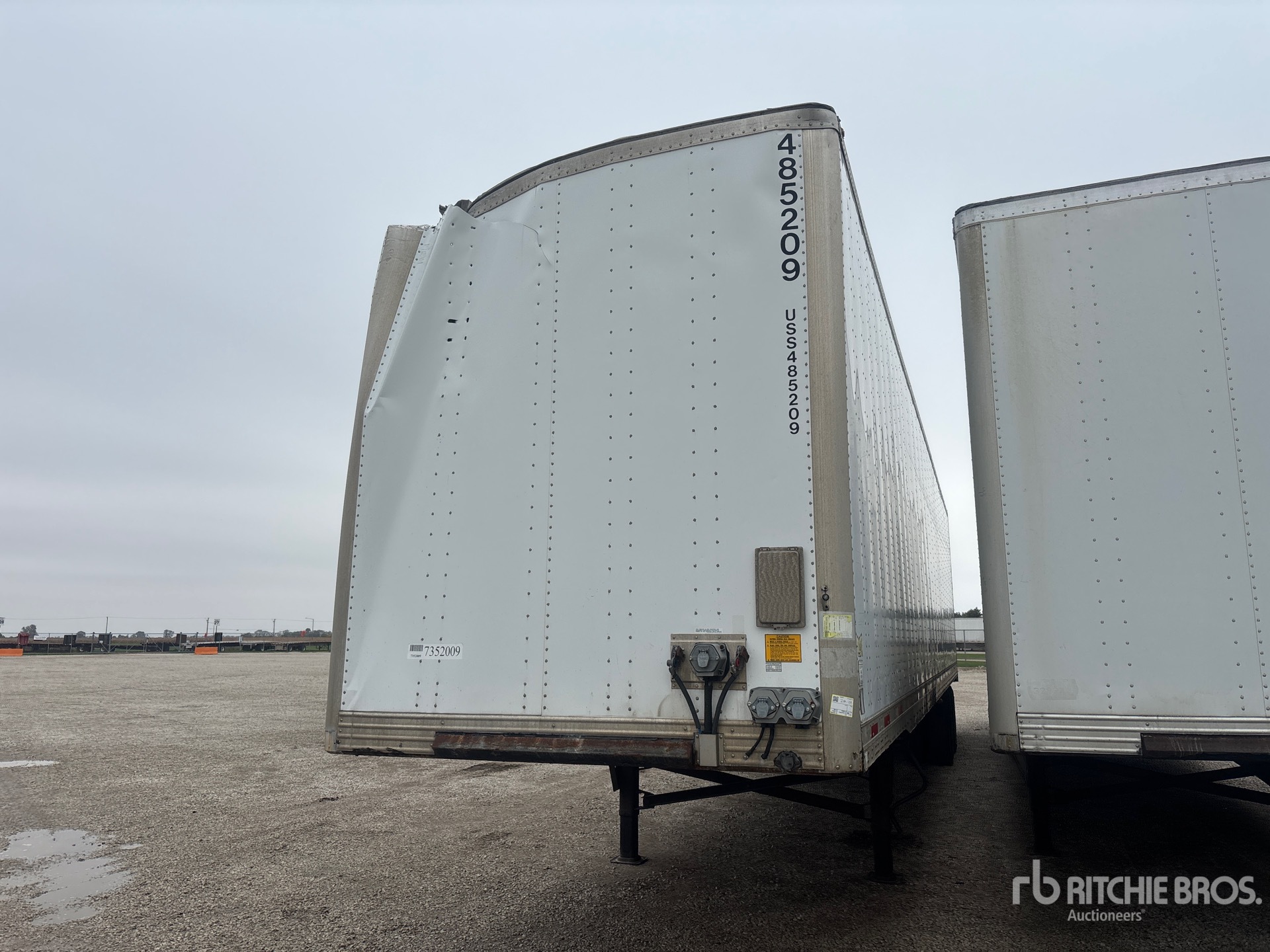 2013 Utility 48 ft x 102 in T/A