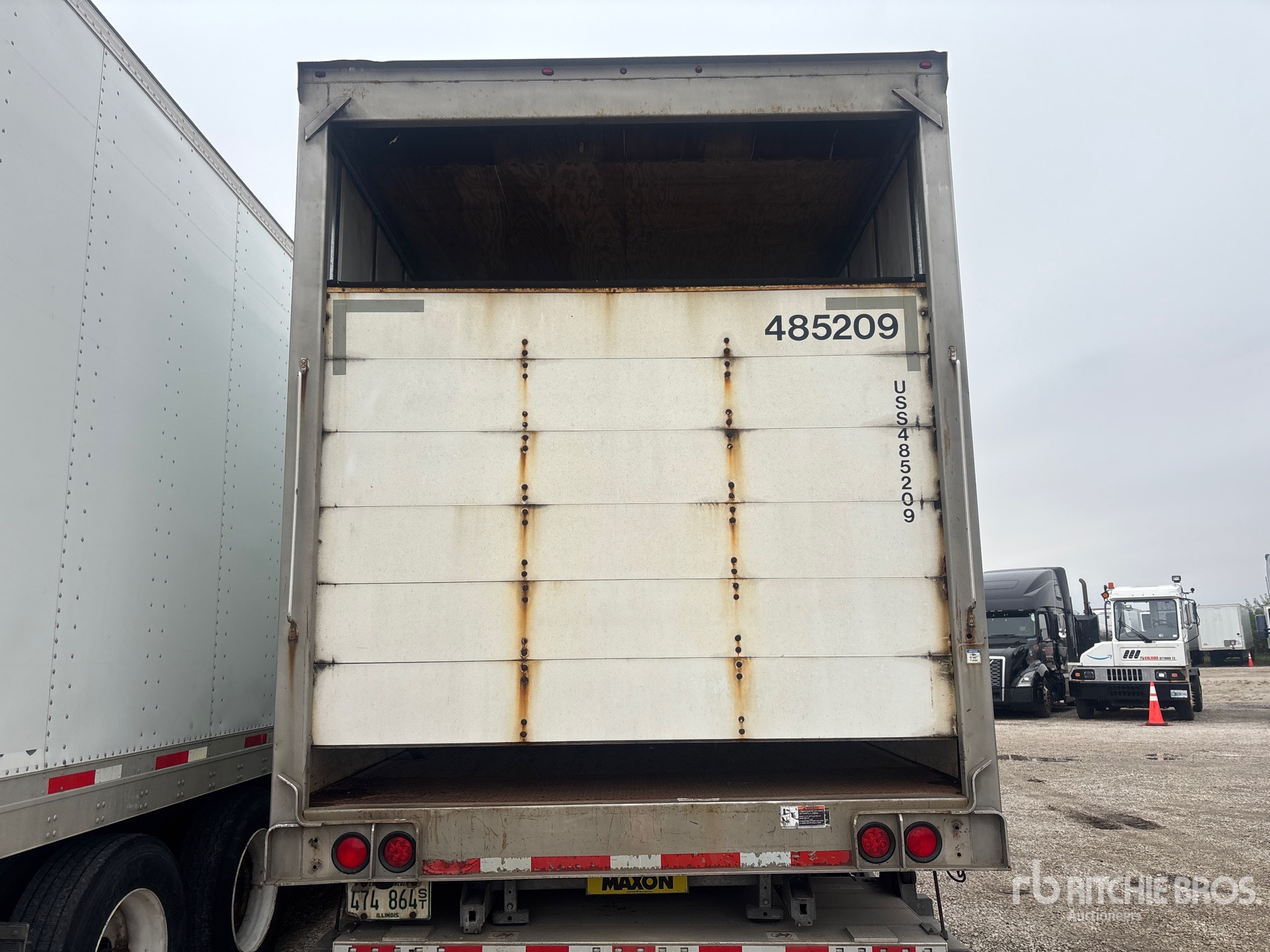 2013 Utility 48 ft x 102 in T/A