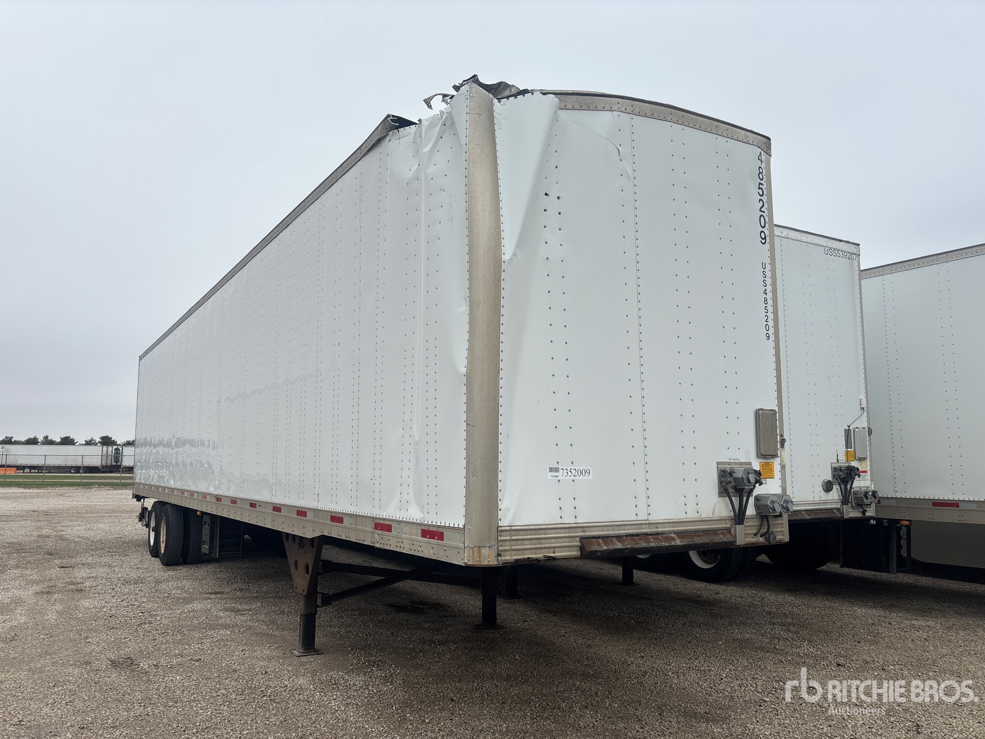 2013 Utility 48 ft x 102 in T/A