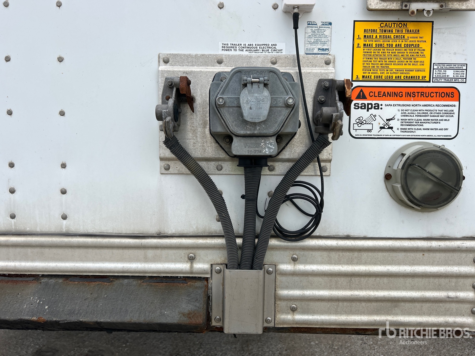 2015 Utility VS2DX