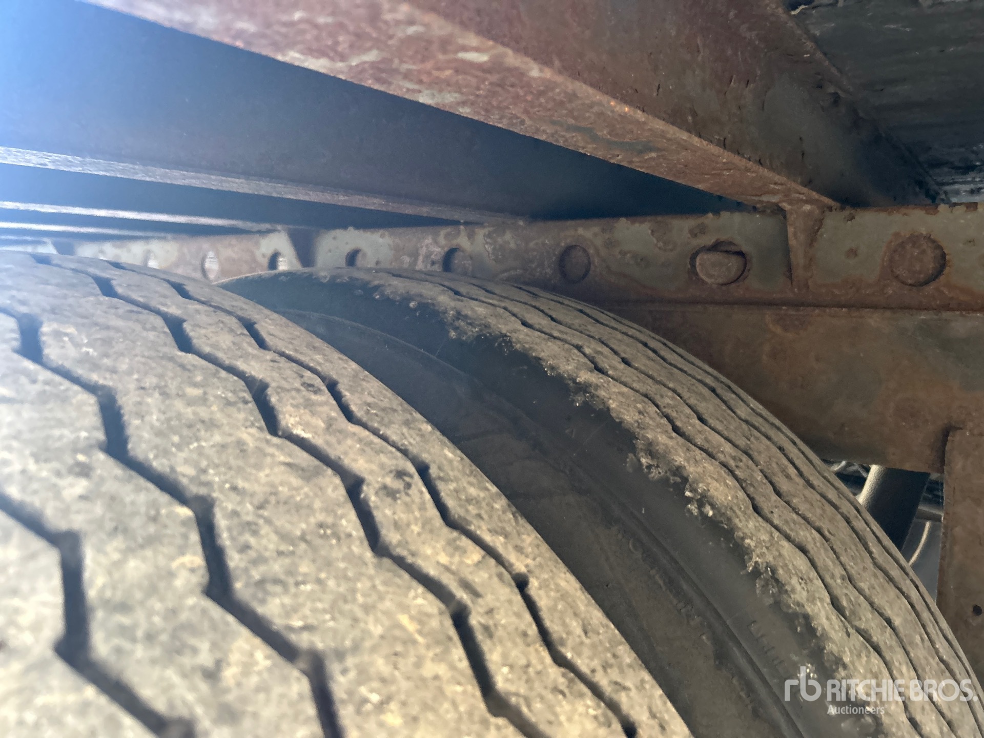 2015 Utility VS2DX