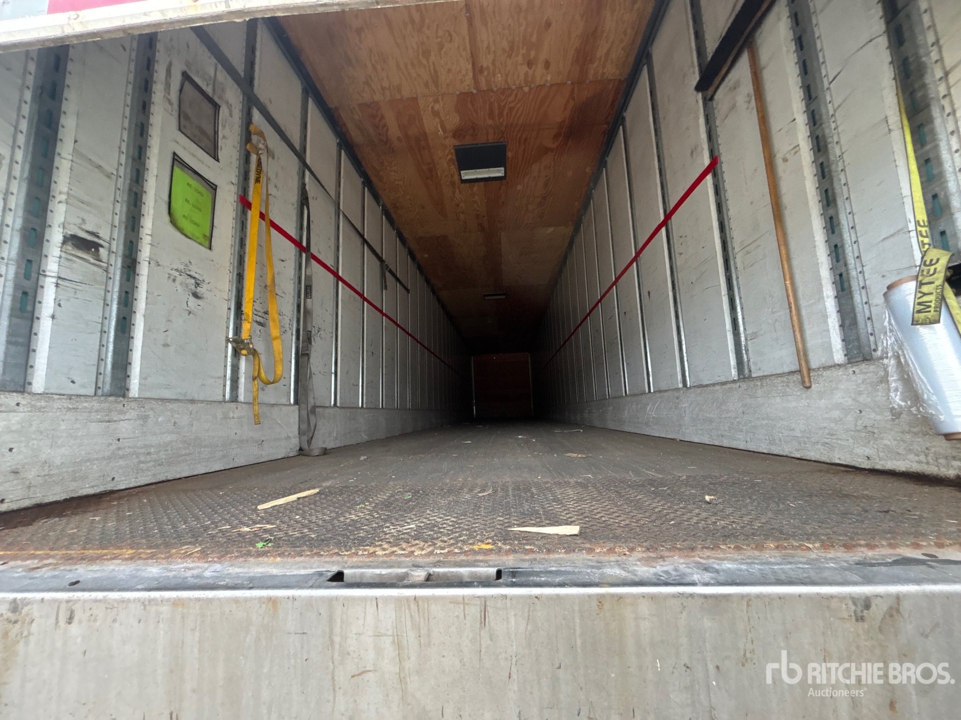 2015 Utility VS2DX