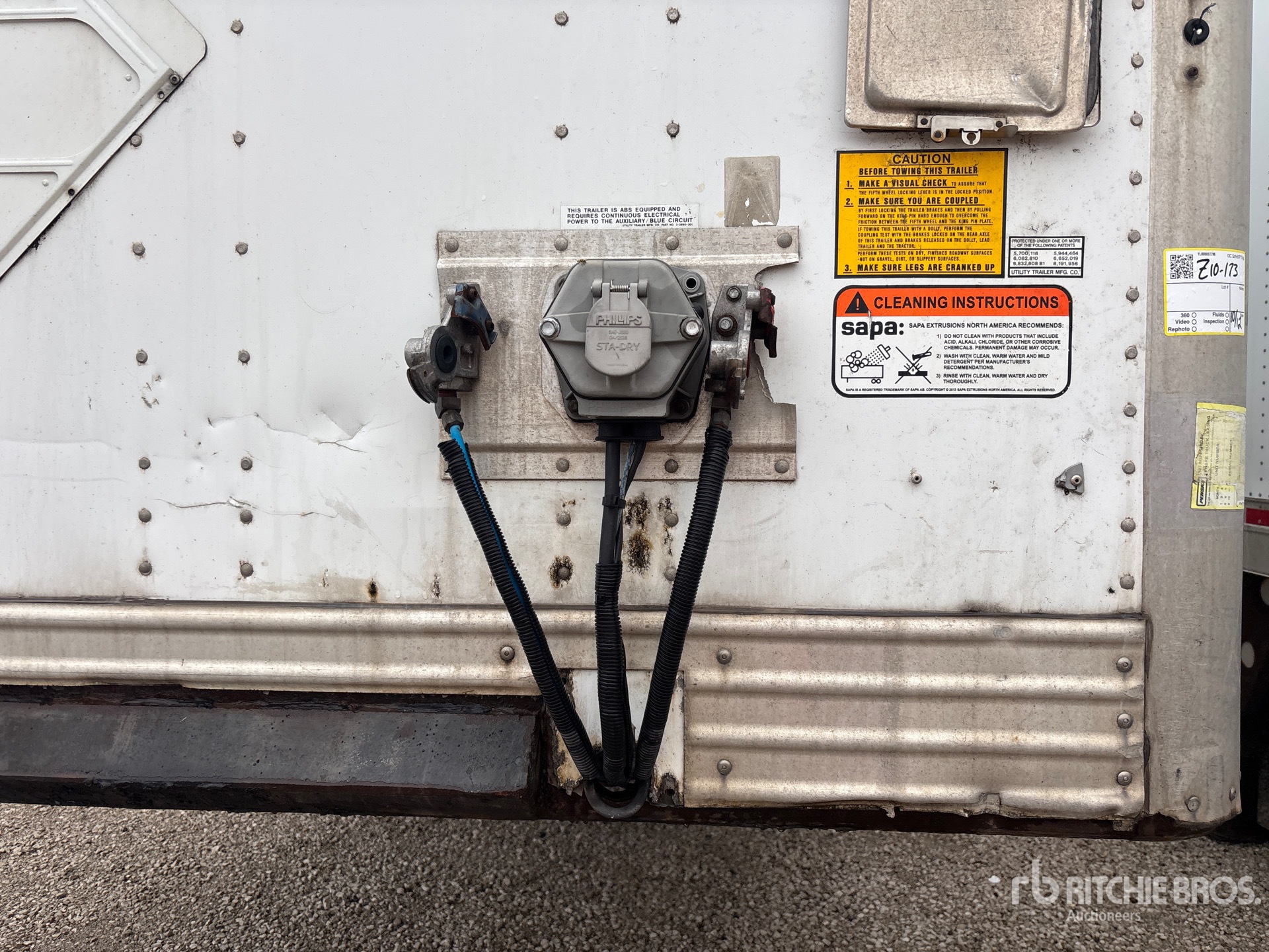 2015 Utility VS2DX