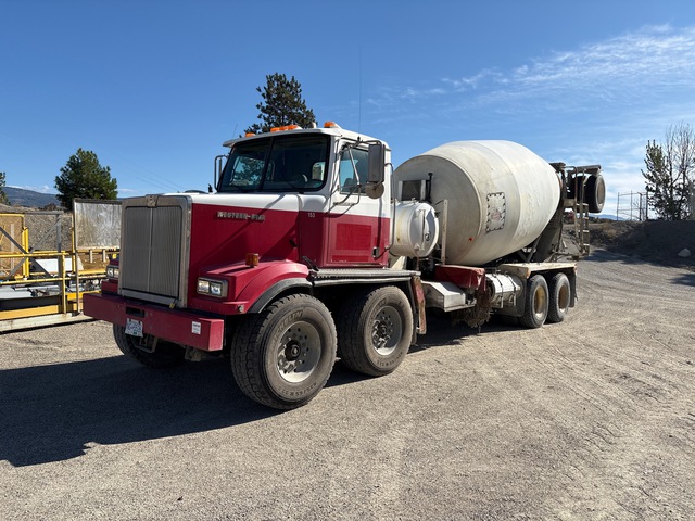 2005 Western Star T/A Booster Mixer Truck