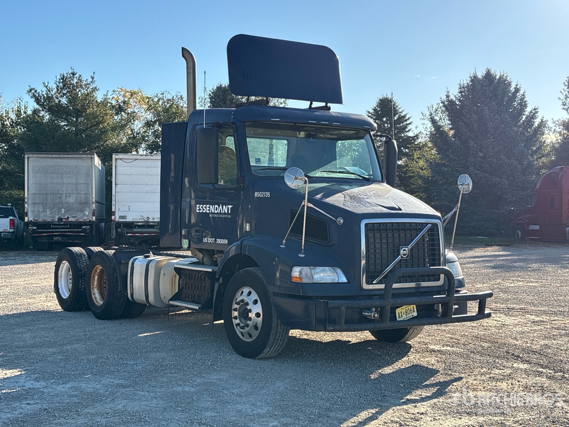 2013 Volvo VNM